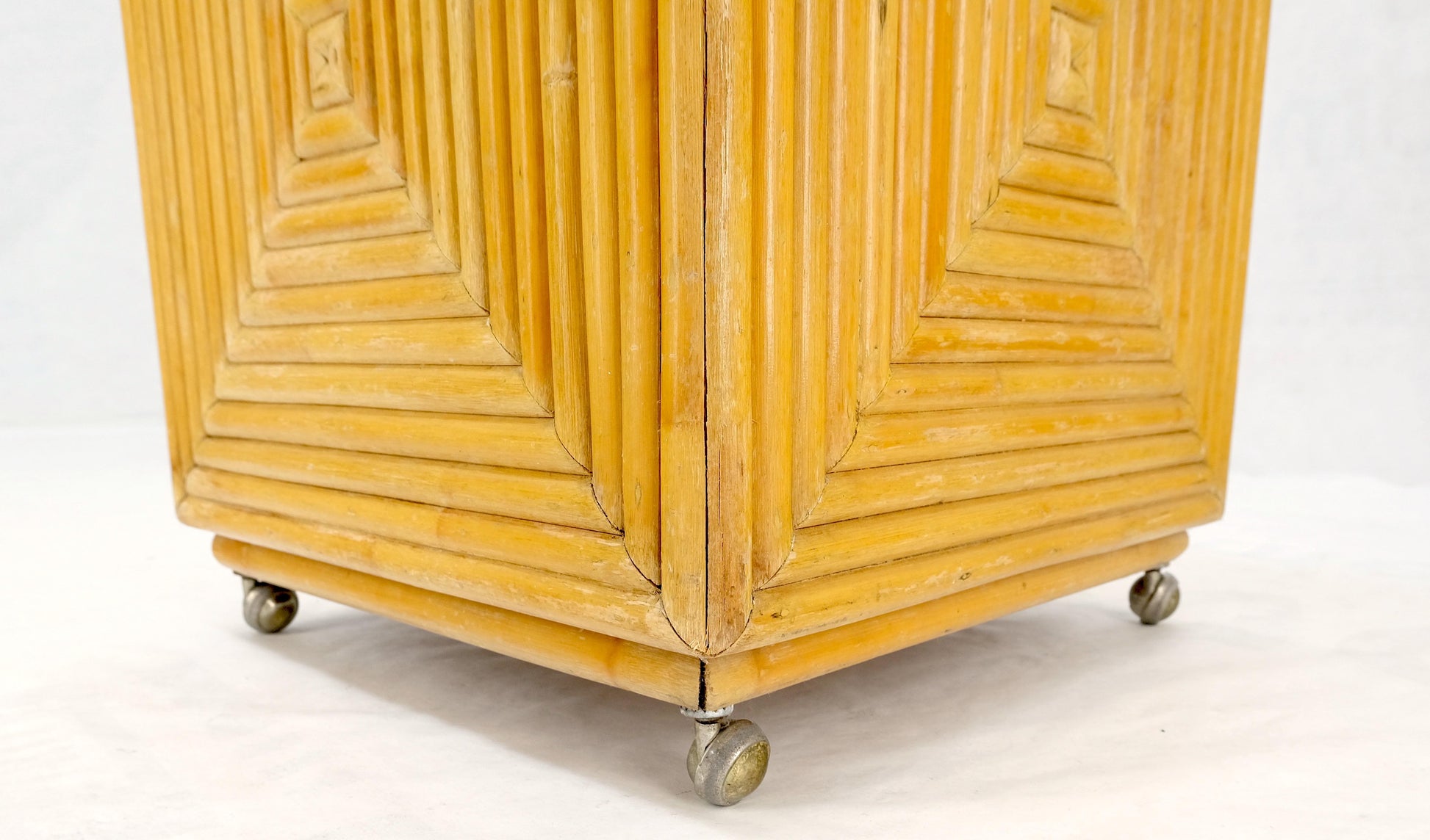 EstablishedLines Mid-Century Modern Reed Bamboo Rattan Square Cube Shape Planter Stand on Wheels