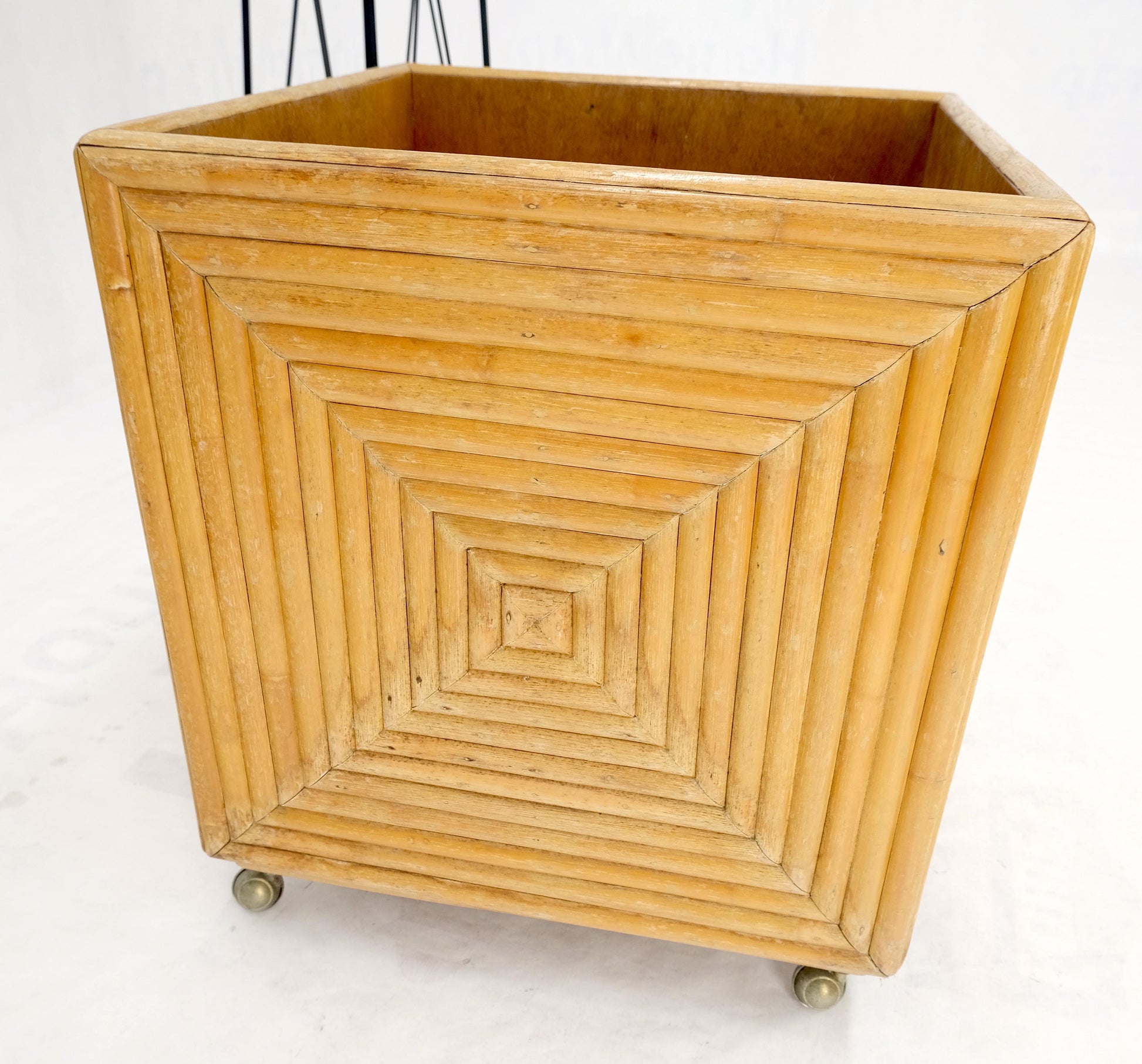 EstablishedLines Mid-Century Modern Reed Bamboo Rattan Square Cube Shape Planter Stand on Wheels