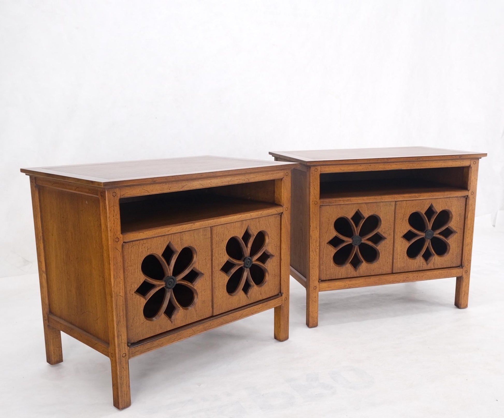 EstablishedLines Pair Double Door Pierced Carved Doors Compartment Night Stands End Tables Mint