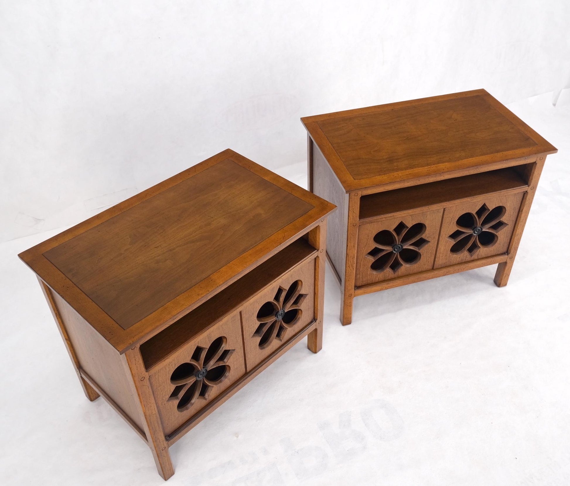 EstablishedLines Pair Double Door Pierced Carved Doors Compartment Night Stands End Tables Mint