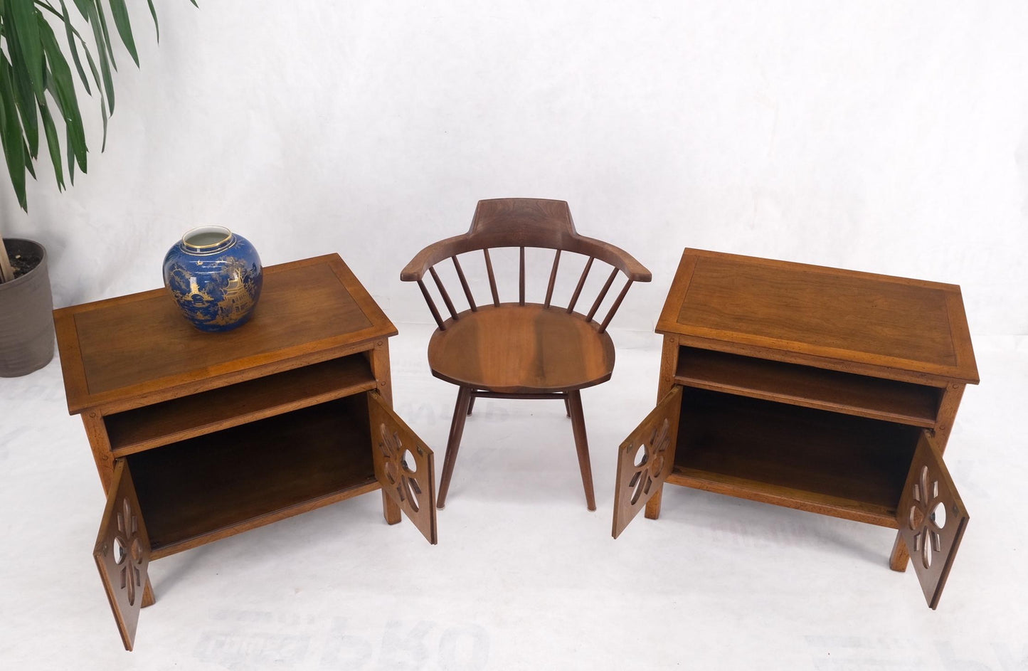 EstablishedLines Pair Double Door Pierced Carved Doors Compartment Night Stands End Tables Mint
