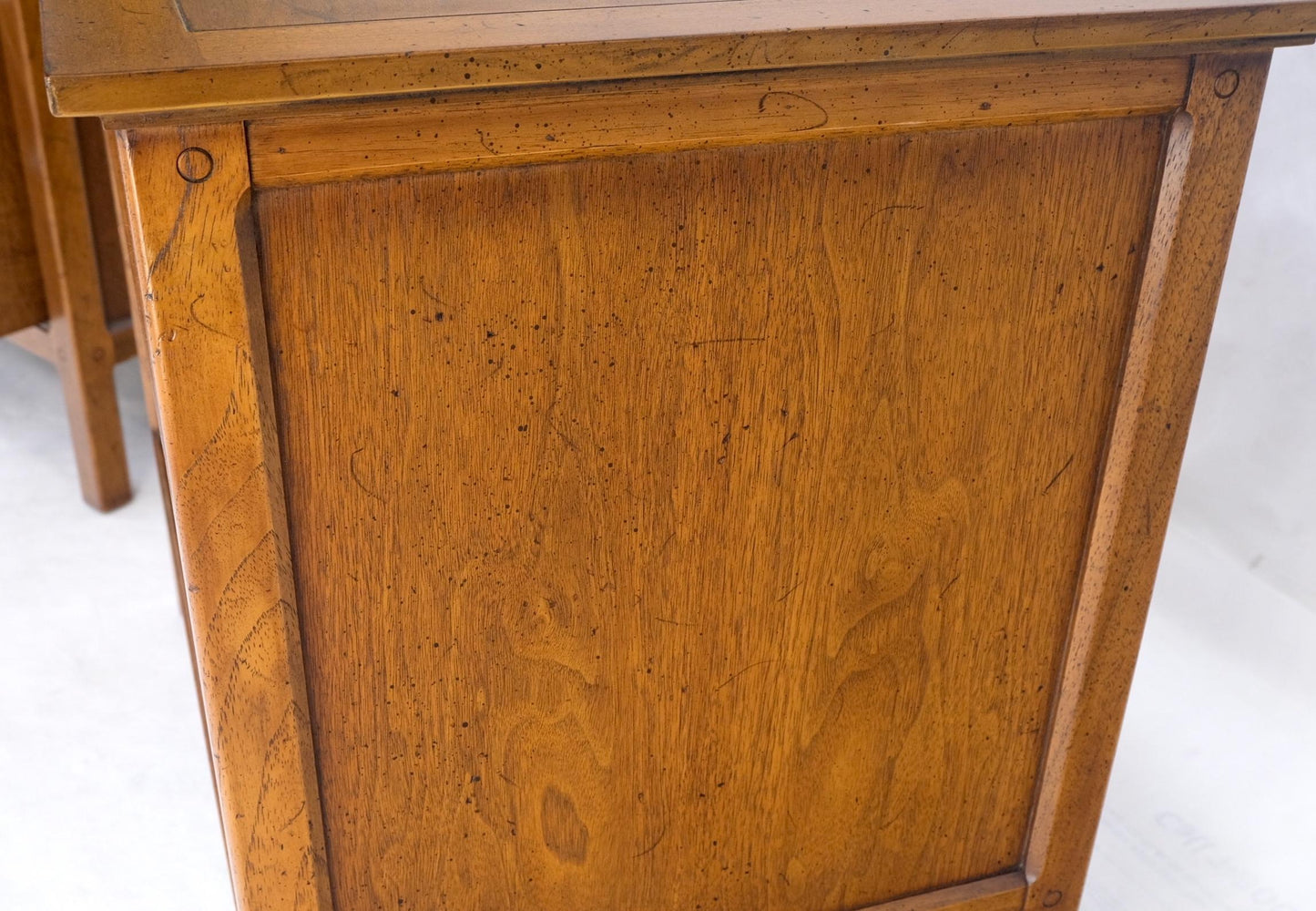 EstablishedLines Pair Double Door Pierced Carved Doors Compartment Night Stands End Tables Mint