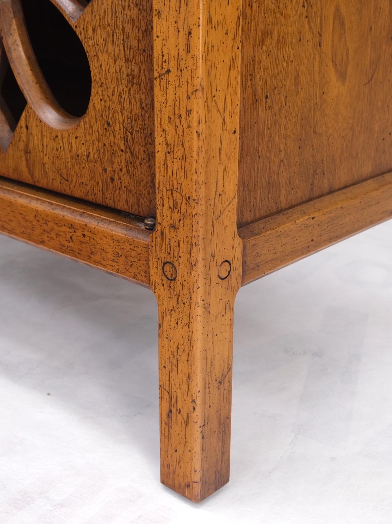 EstablishedLines Pair Double Door Pierced Carved Doors Compartment Night Stands End Tables Mint