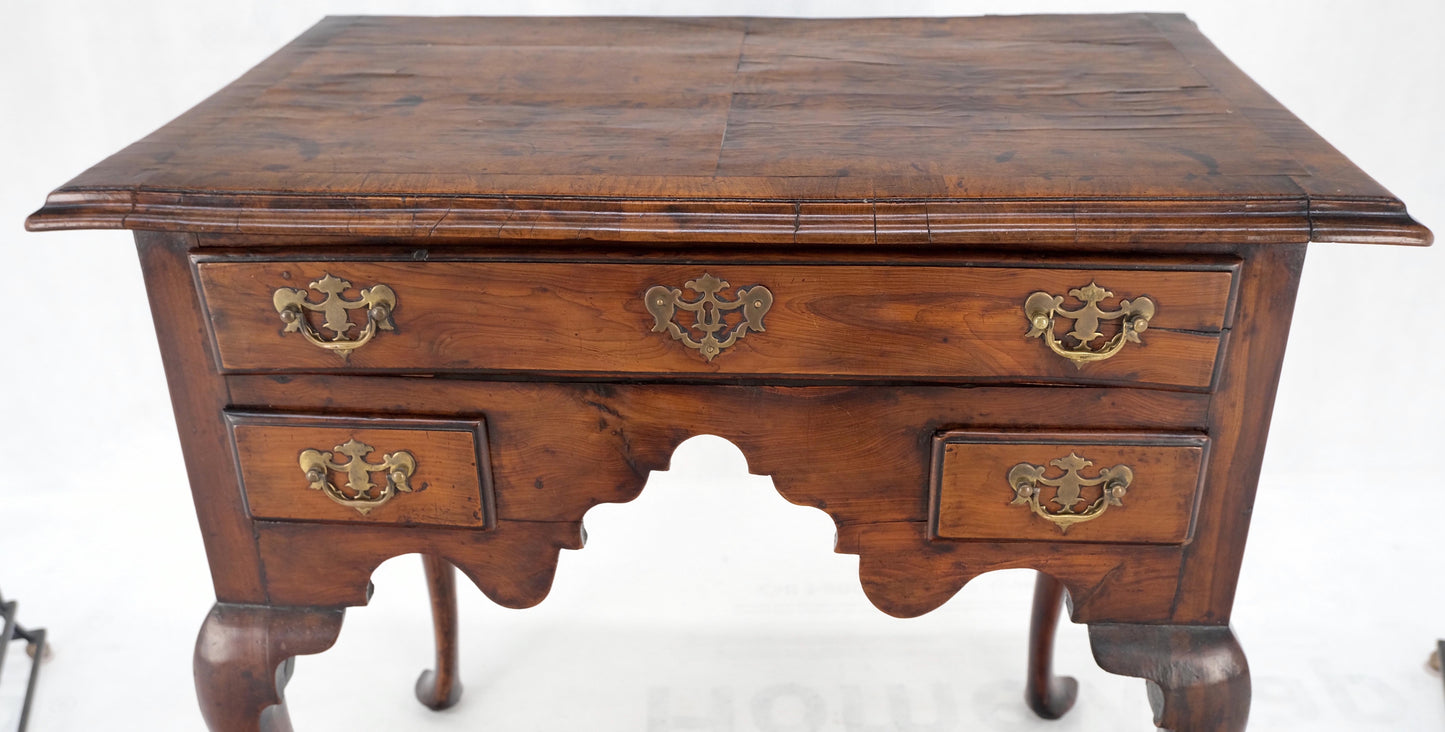 Antique Walnut 18th Century Queen Ann 3 Drawers Low Boy Good Condition