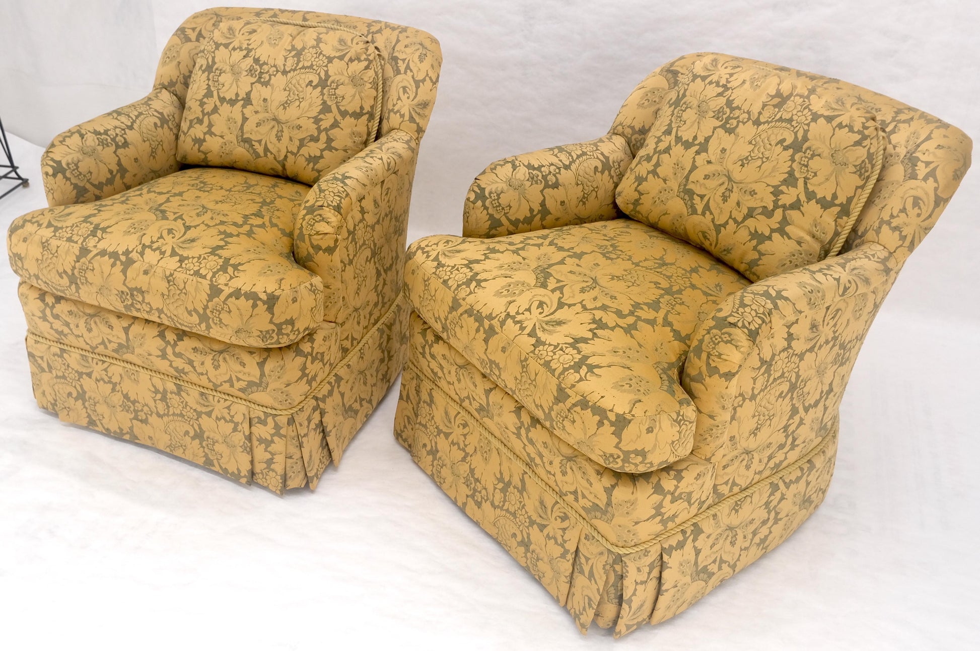 EstablishedLines Pair of Gold Floral Pattern Upholstery Lounge Chairs by Thomasville MINT
