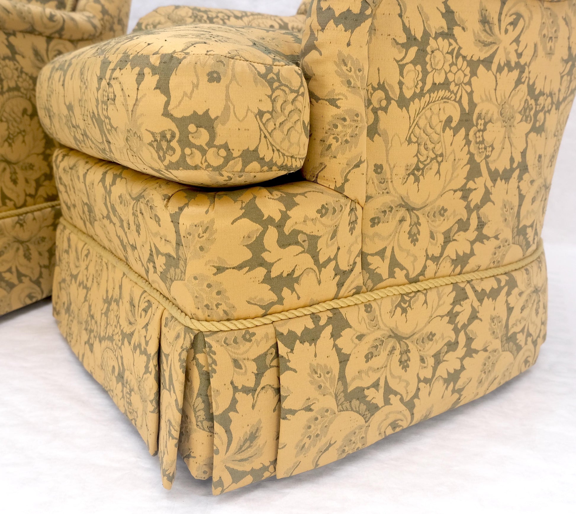 EstablishedLines Pair of Gold Floral Pattern Upholstery Lounge Chairs by Thomasville MINT