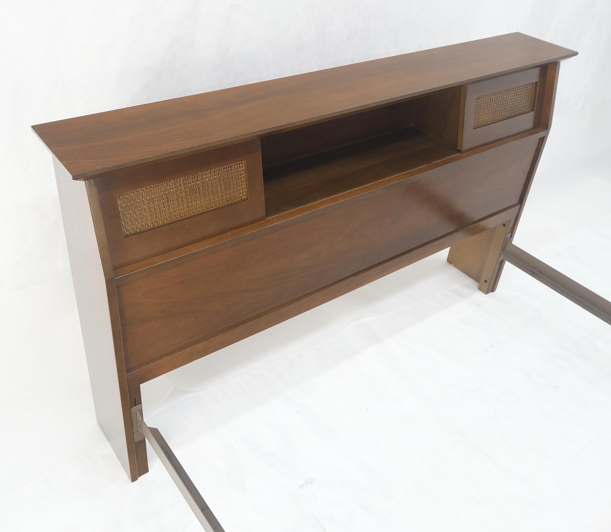 EstablishedLines Walnut Storage Compartment Wedge Shape Headboard Queen Size Bed w/ Rails MINT