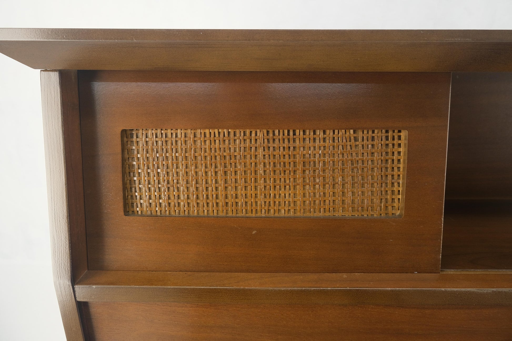 EstablishedLines Walnut Storage Compartment Wedge Shape Headboard Queen Size Bed w/ Rails MINT