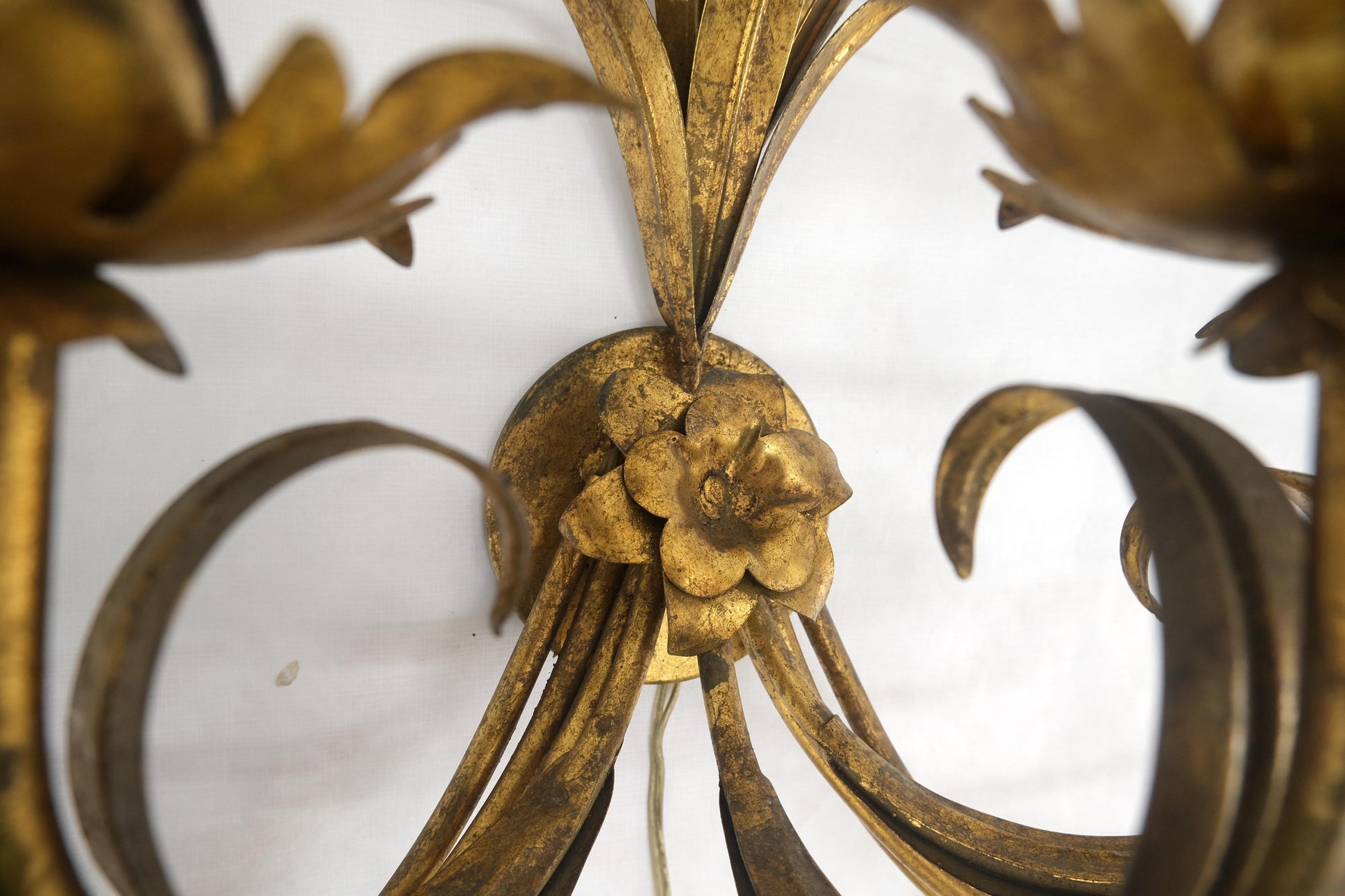 EstablishedLines 9 "Candles" Light Gilt Metal Sheaf of Leaves Motive Italian Wall Sconce MINT!