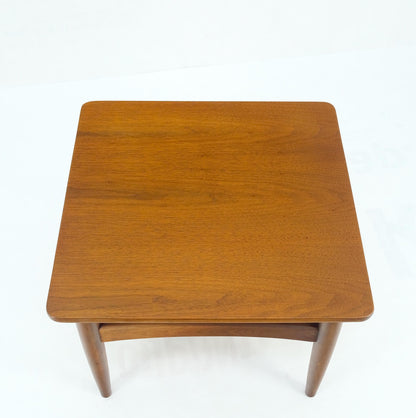 EstablishedLines Square Mid-Century Modern Walnut Dowel Leg Side Coffee Occasional Table Mint!