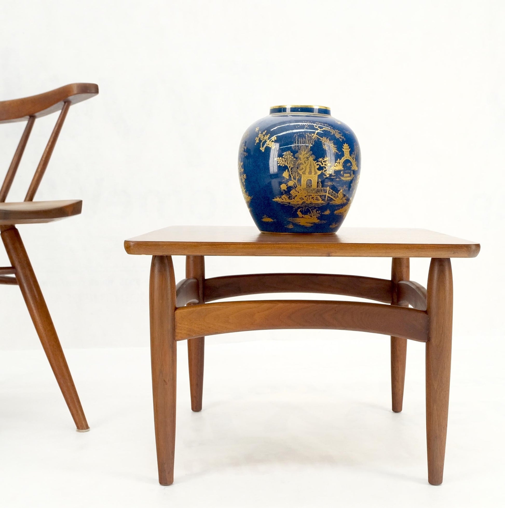 EstablishedLines Square Mid-Century Modern Walnut Dowel Leg Side Coffee Occasional Table Mint!