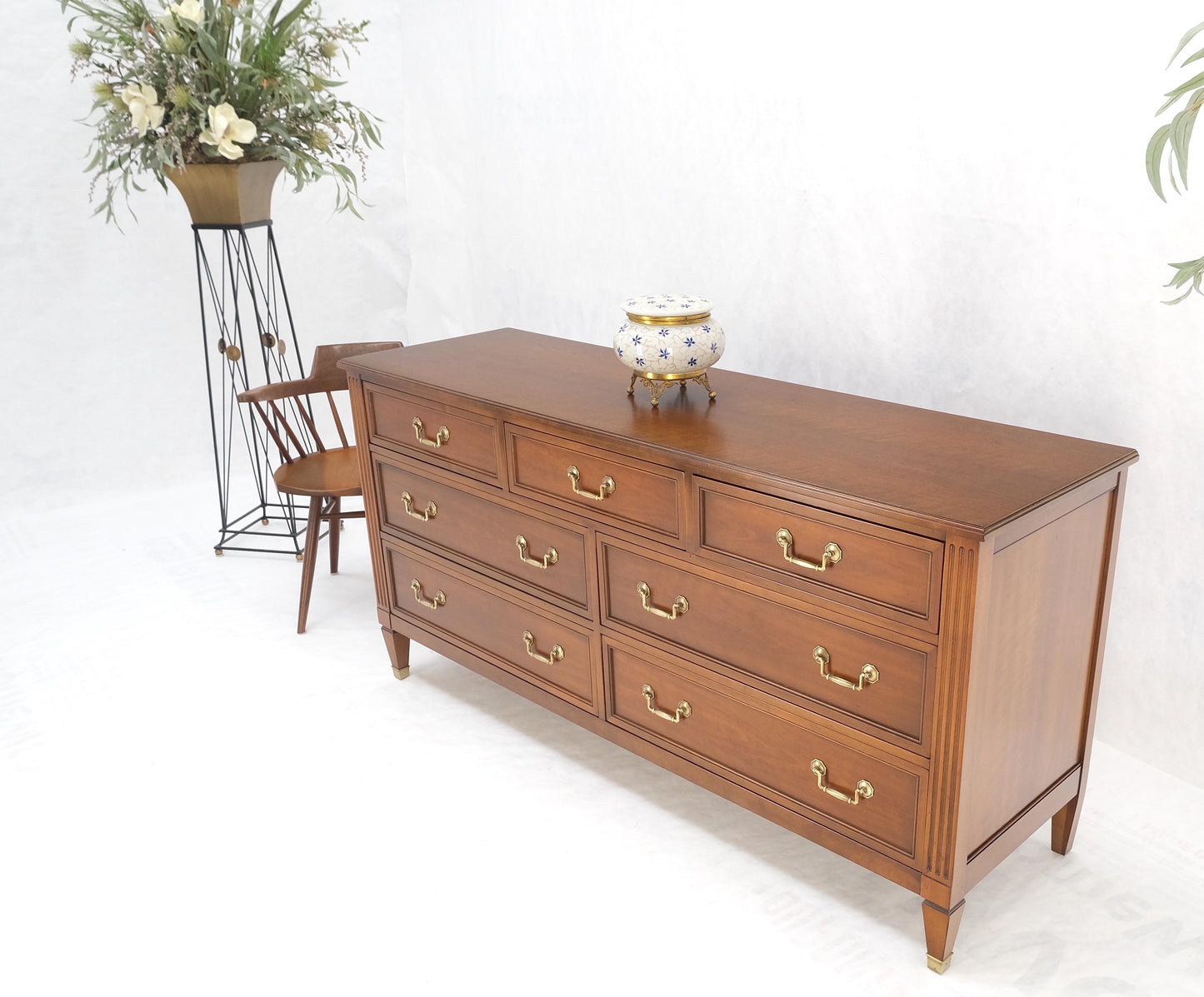 EstablishedLines Mid-Century Modern 7 Drawers Brass Drop Pulls Long Walnut Dresser Credenza Mint!