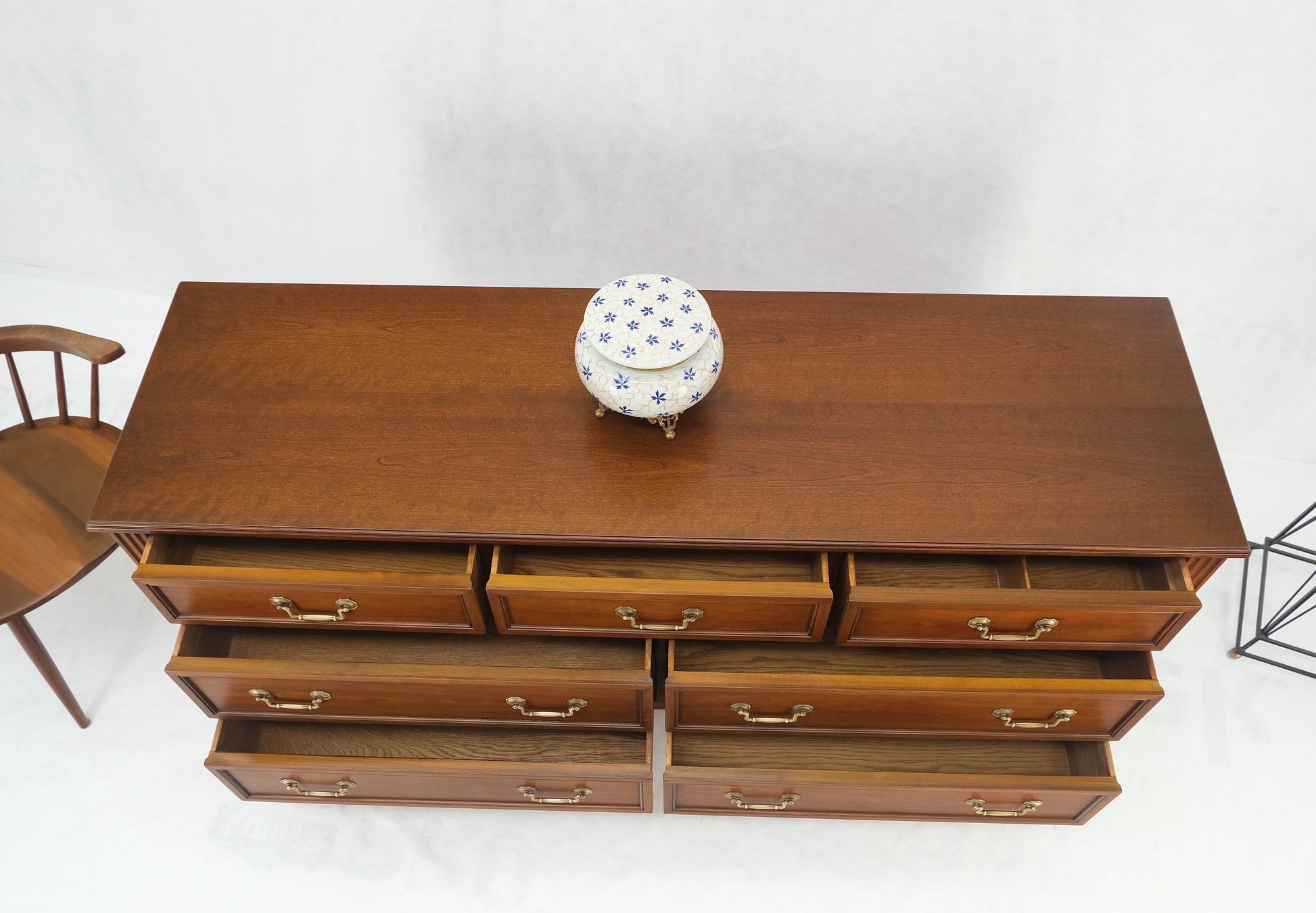 EstablishedLines Mid-Century Modern 7 Drawers Brass Drop Pulls Long Walnut Dresser Credenza Mint!