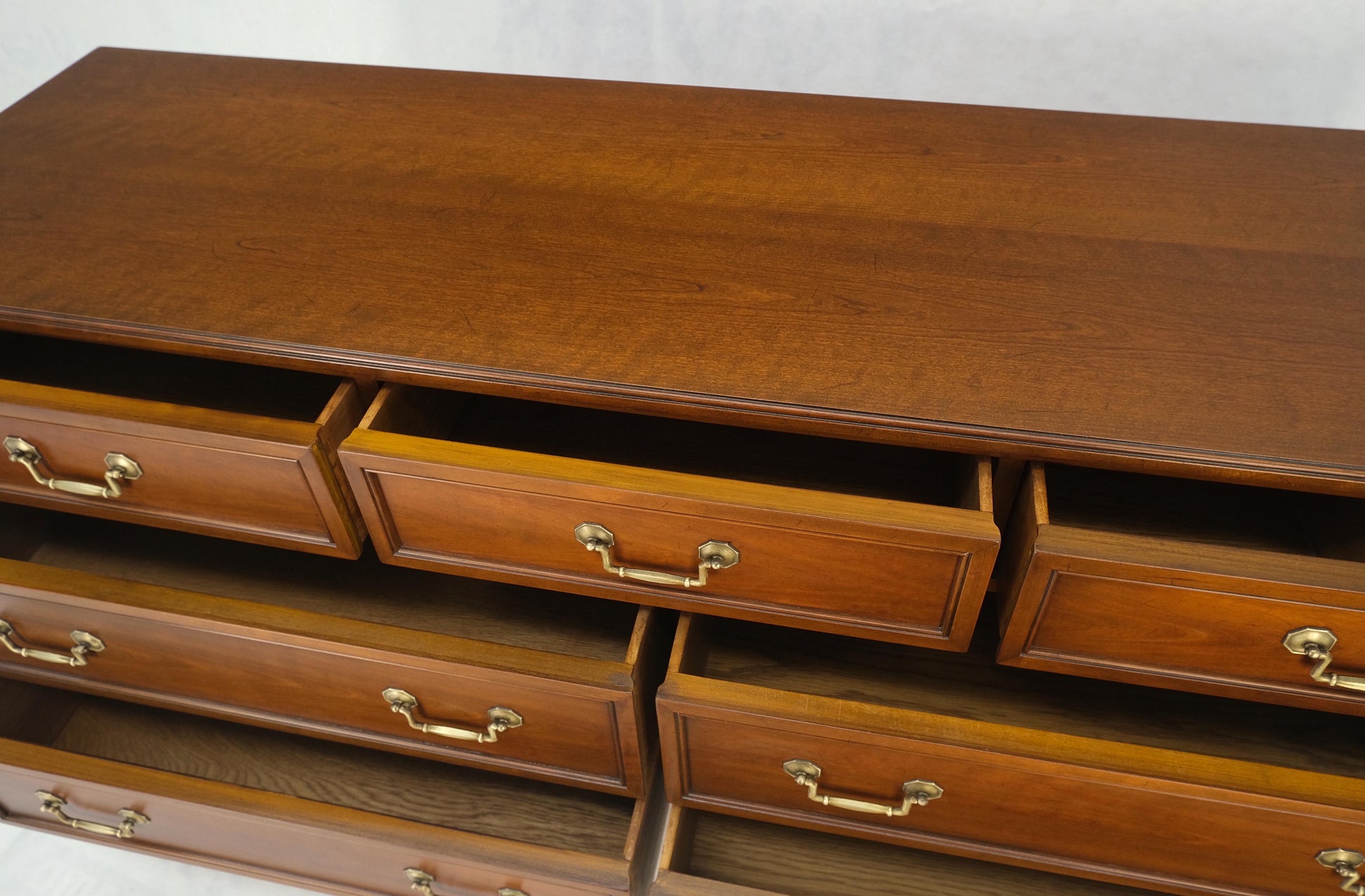 EstablishedLines Mid-Century Modern 7 Drawers Brass Drop Pulls Long Walnut Dresser Credenza Mint!