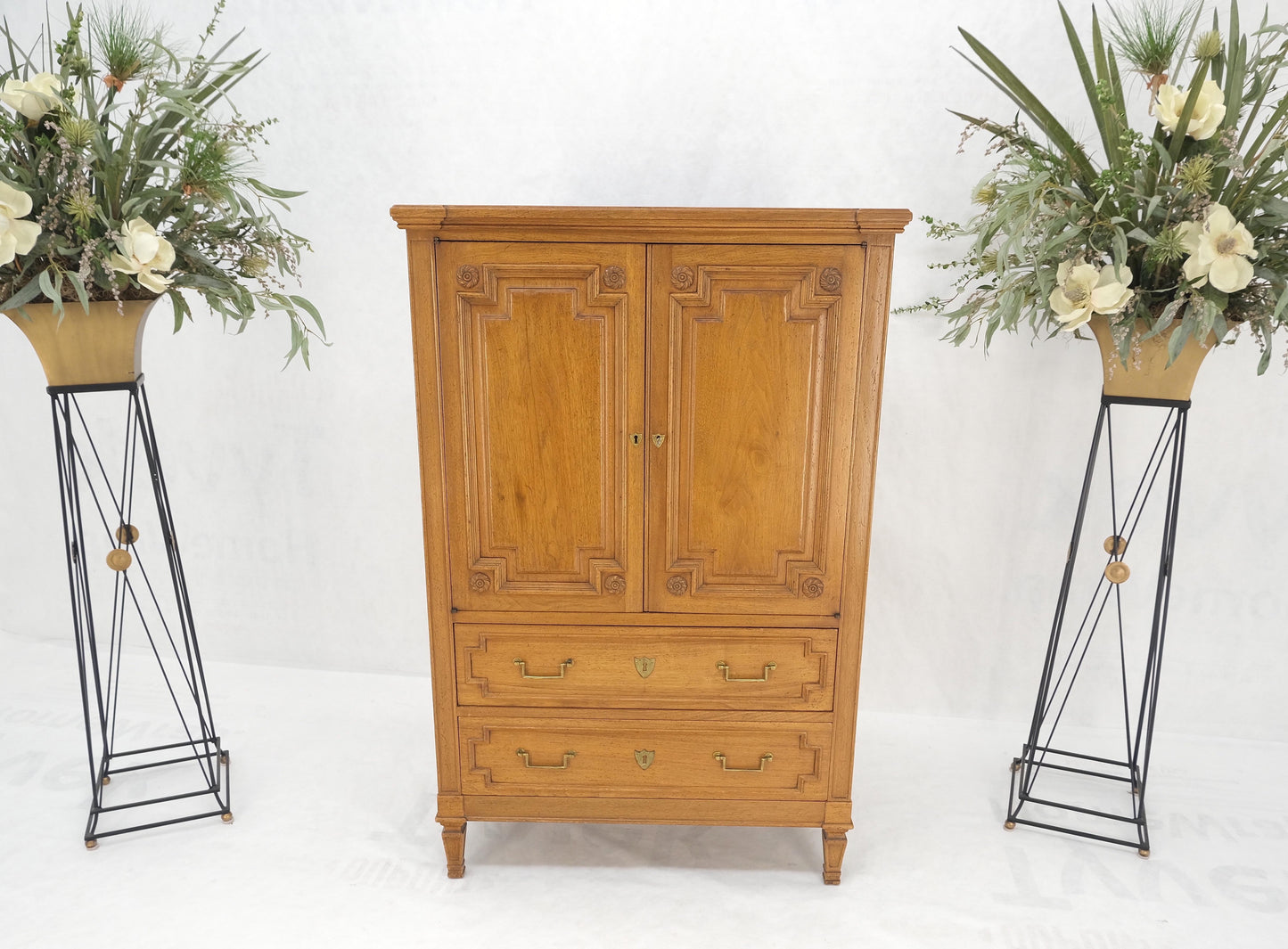 Superior Quality Raised Panel High Chest Dresser Cabinet Dresser MINT!