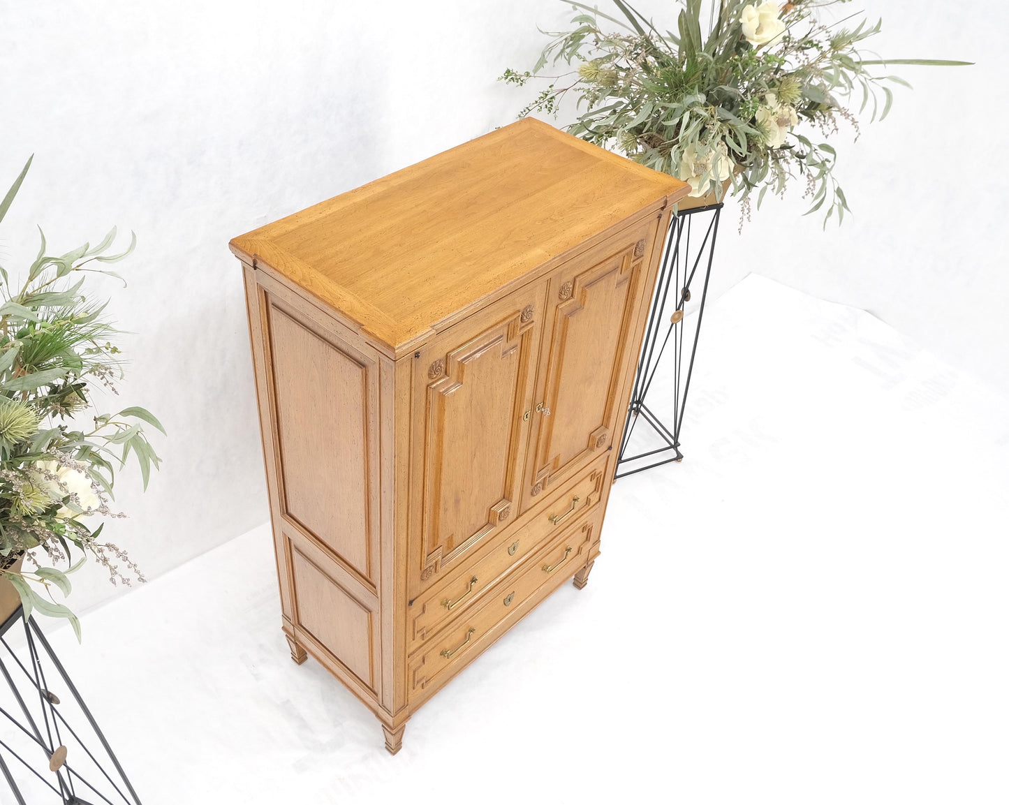 Superior Quality Raised Panel High Chest Dresser Cabinet Dresser MINT!