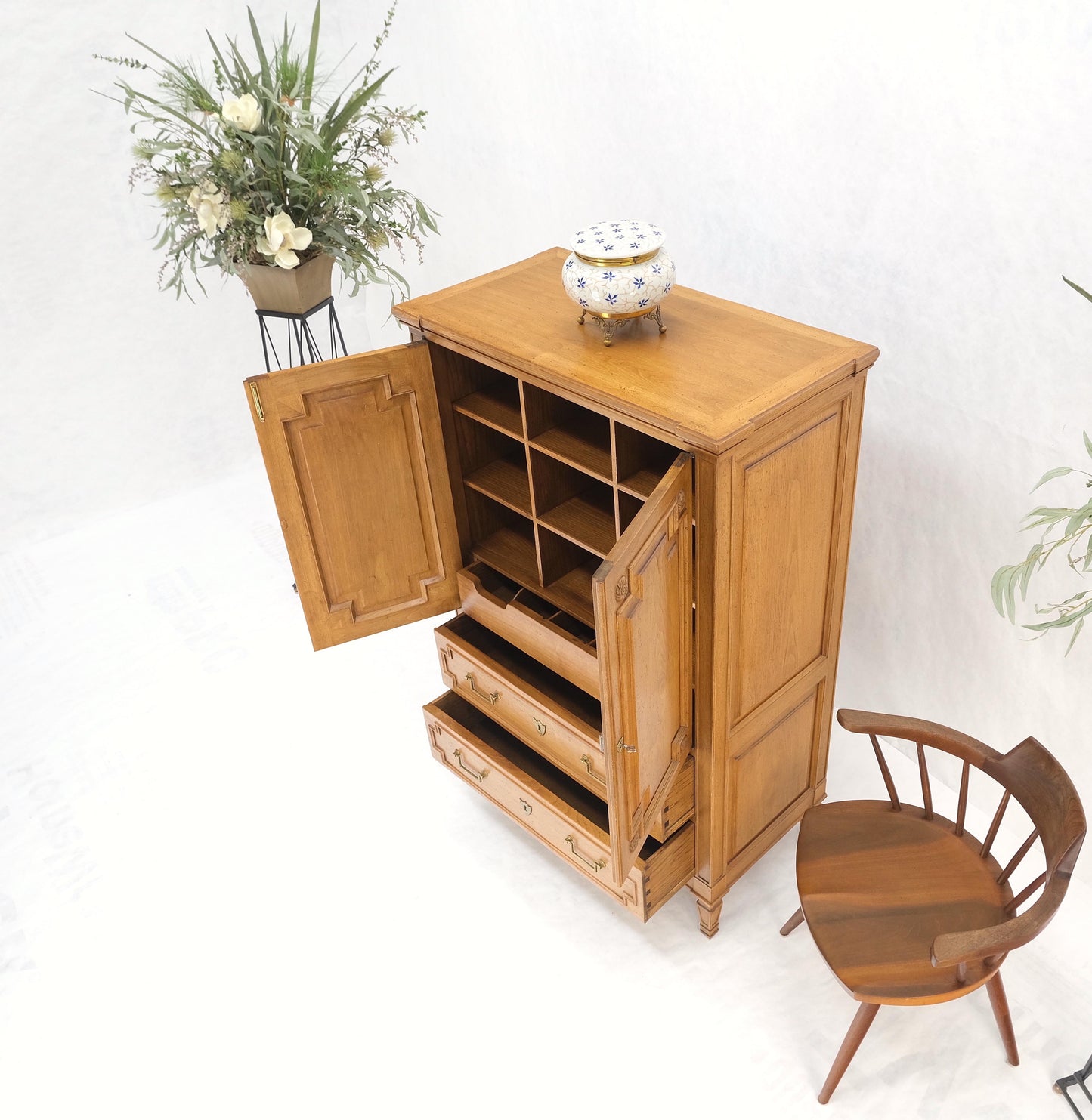 Superior Quality Raised Panel High Chest Dresser Cabinet Dresser MINT!