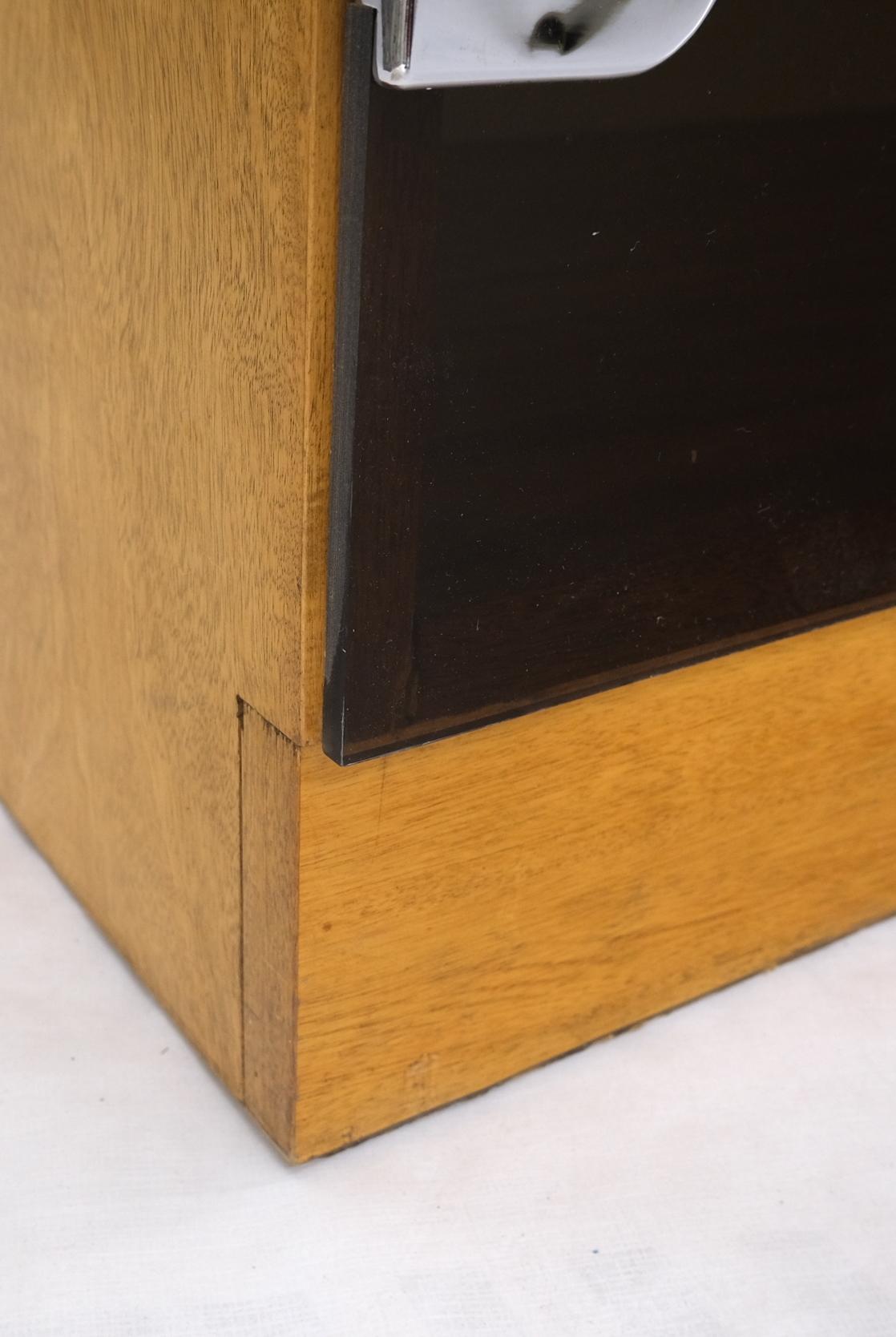 EstablishedLines 3 Bay Burl Walnut Smoked Glass Doors Cabinets Adjustable Shelves Wall Unit Mint
