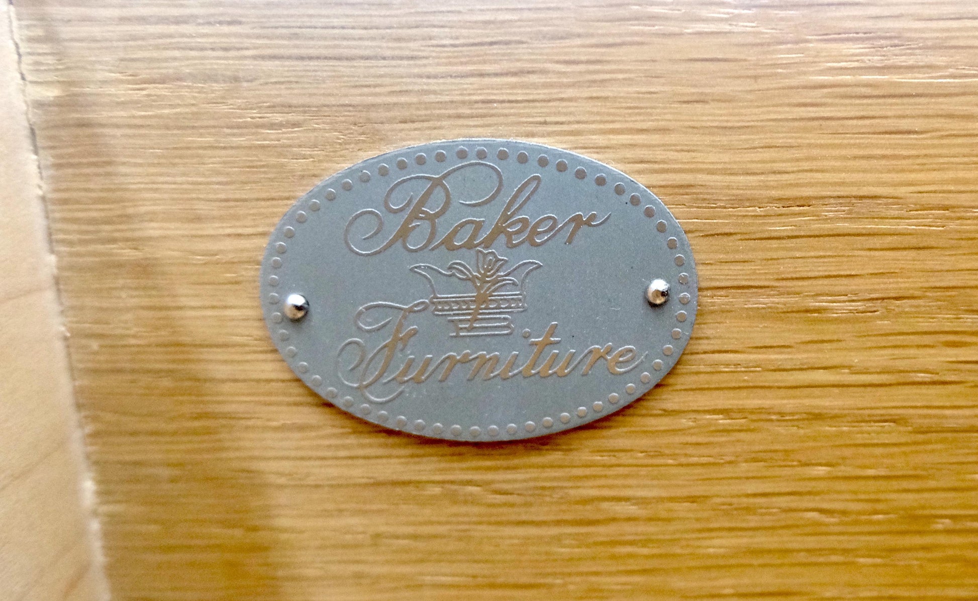 EstablishedLines Baker Slate Top Silver Leaf Scallop Front Two Drawers Night Stand End Table MINT