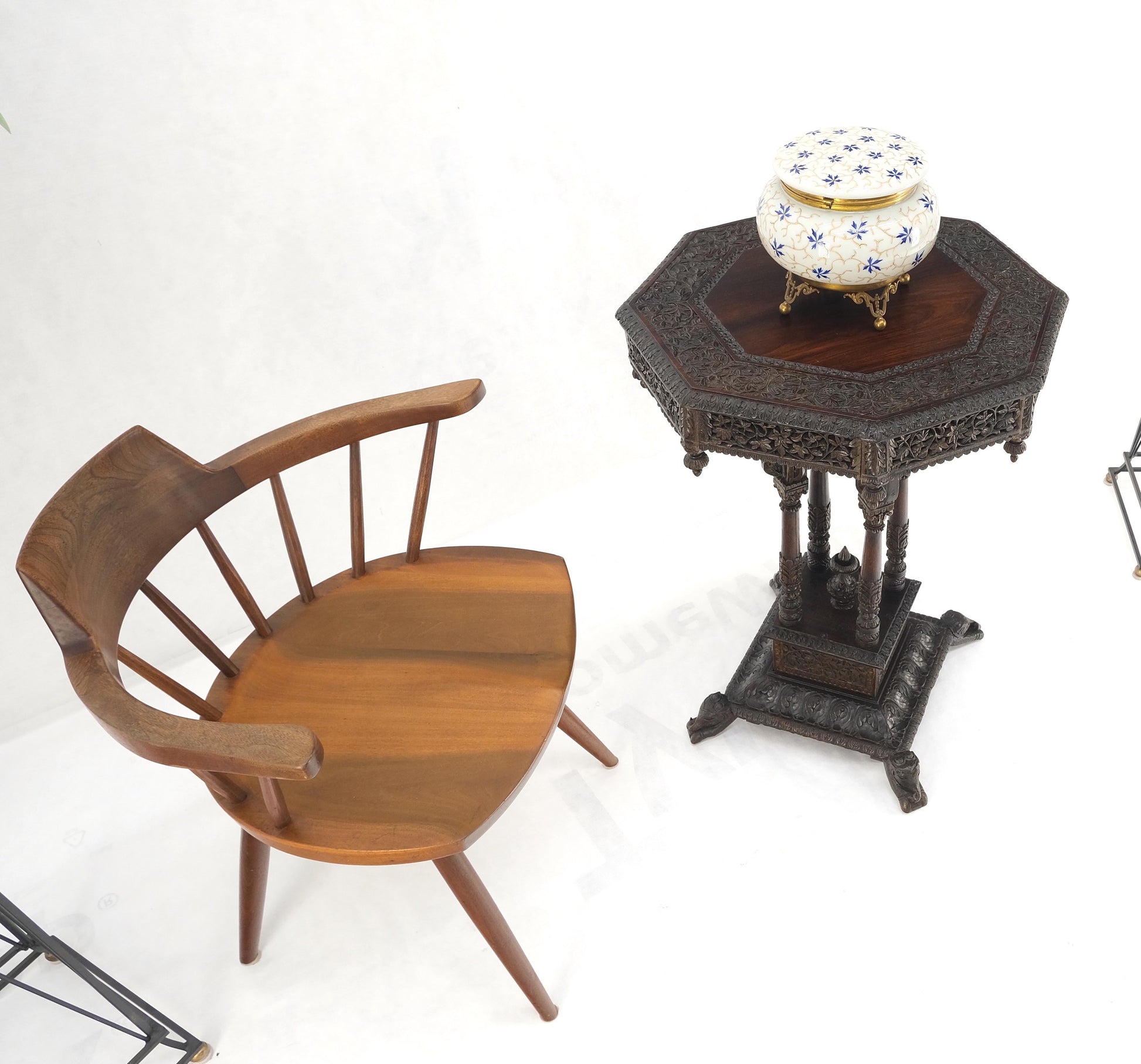 EstablishedLines Very Fine Carved Solid Rosewood Asian Oriental Lamp Occasional Stand Table Mint