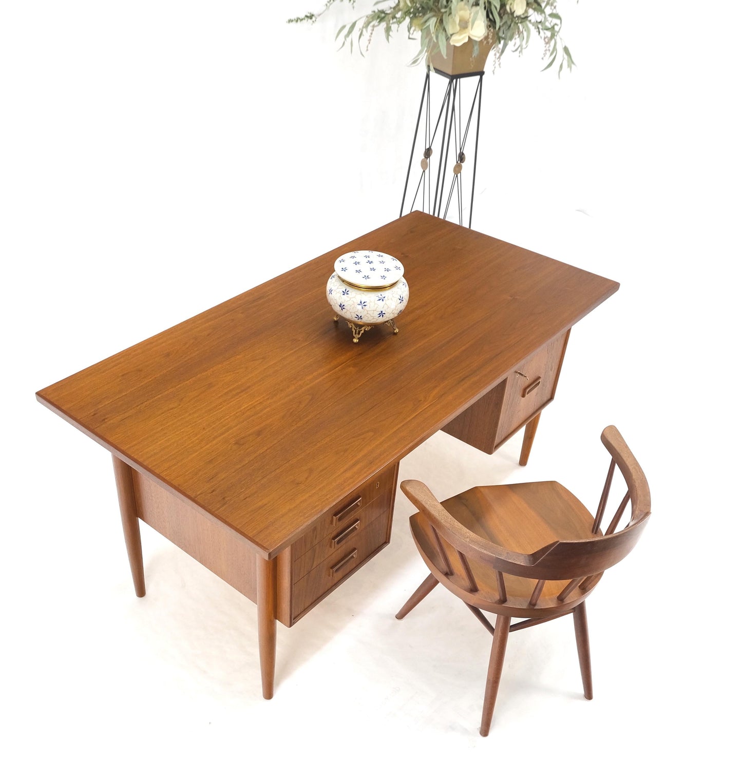 Danish Mid-Century Modern Floating Teak Desk Bookcase File Drawer Key Mint!