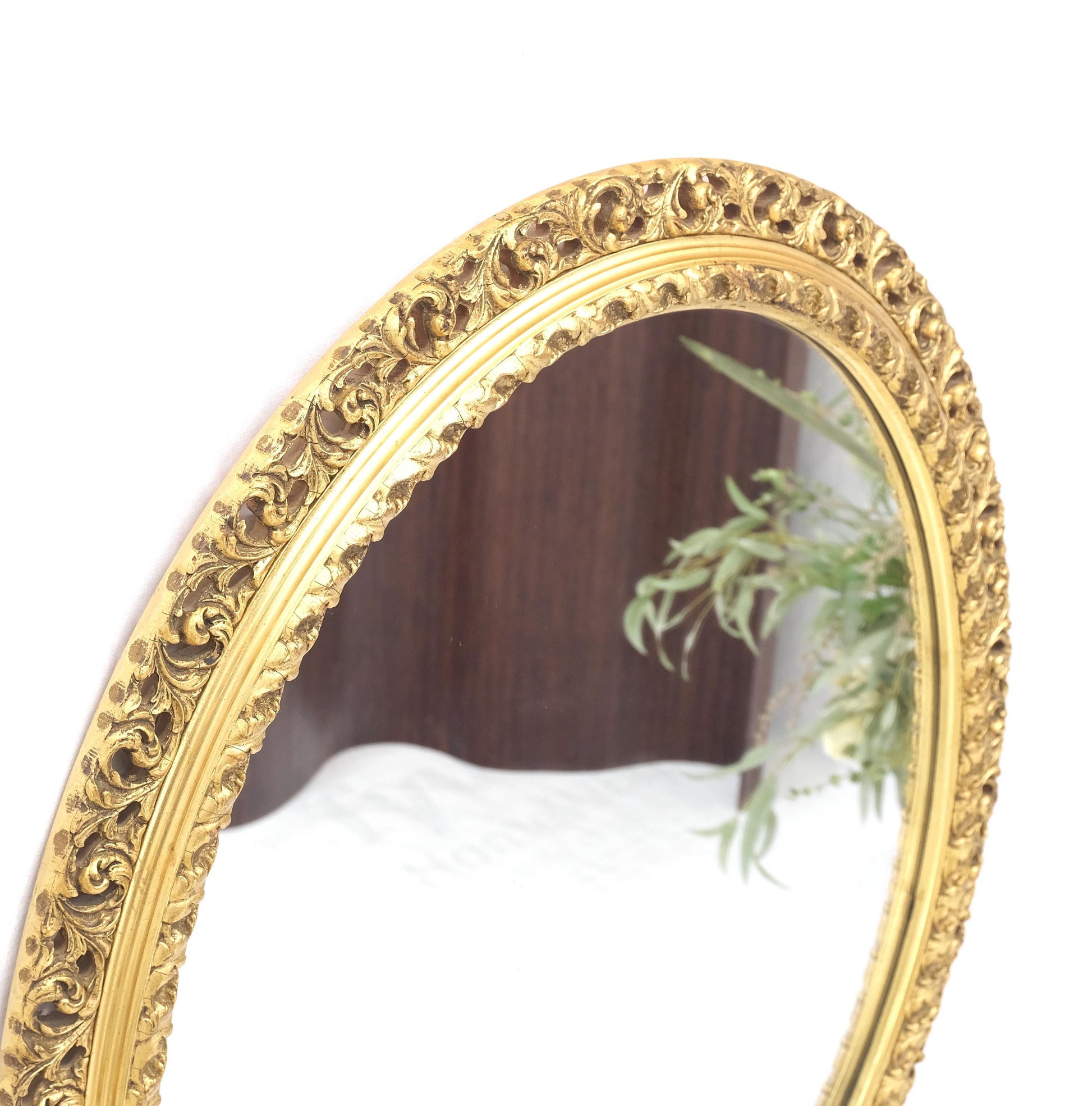 EstablishedLines Oval Gesso & Carved Wood Gold Gilt Frame Wall Mirror Mint!