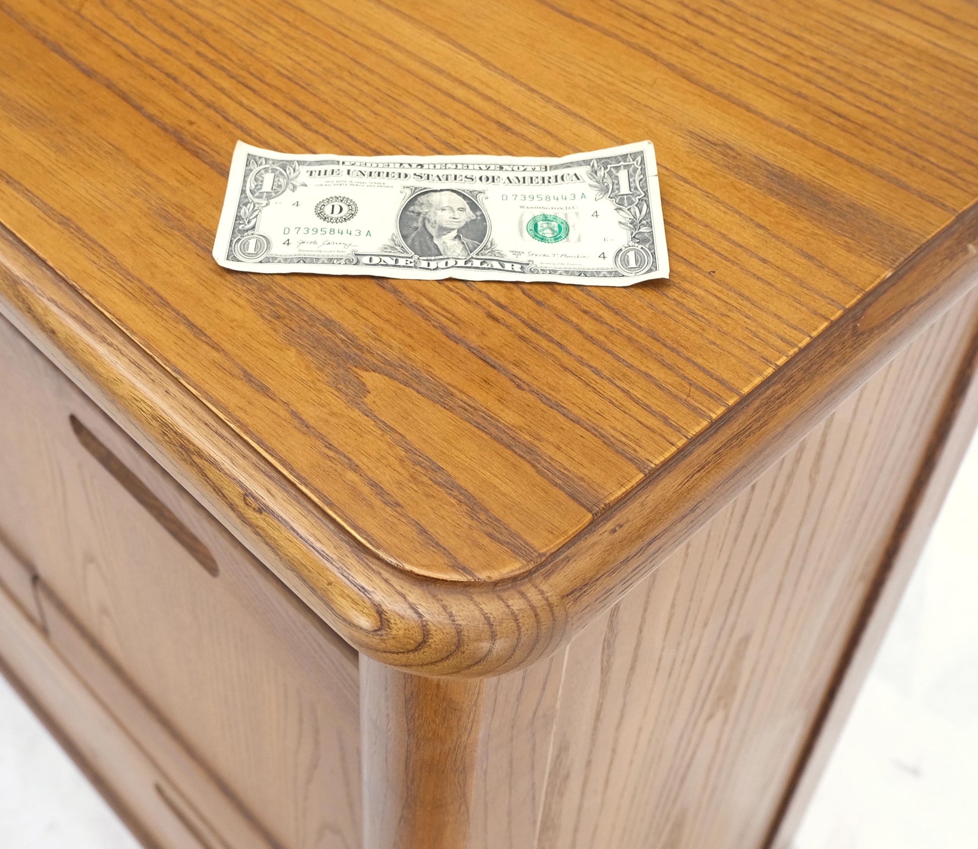 EstablishedLines Solid Oak Mid-Century Modern Credenza Server Two Door Compartments Cabinet Mint!