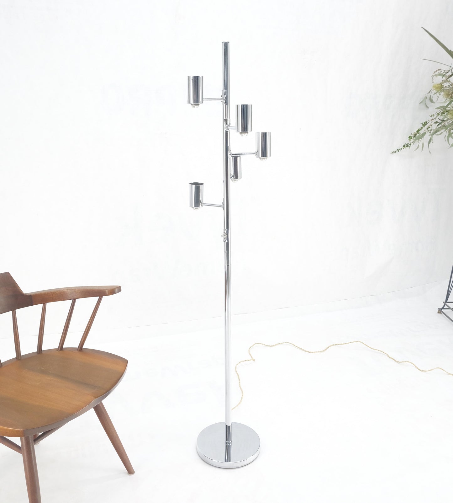 Mid Century Modern Chrome Spiral Arranged Five Globes Floor lamp Light Fixture