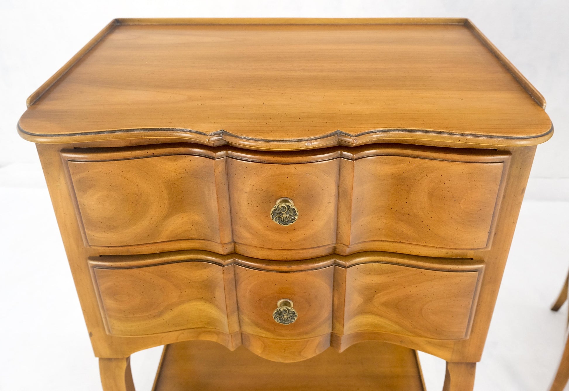 EstablishedLines Pair of John Widdicomb Cherry Two Drawers Night Stands End Side Bed Tables MINT!