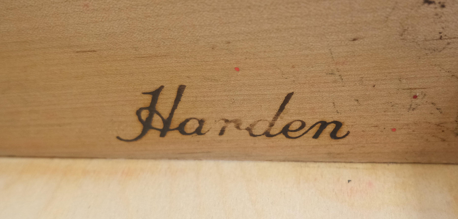 EstablishedLines Fine Block Front Scallop Carving 4 Drawers Bachelor Chest Dresser MINT