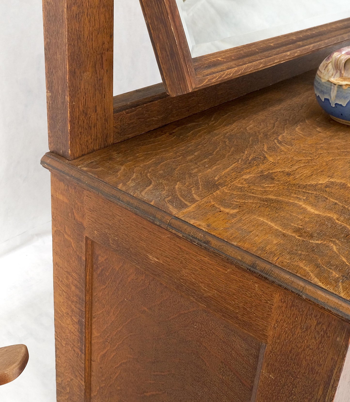 Massive Solid Oak Arts & Crafts 4 Drawers Dresser w/ Swivel Mirror