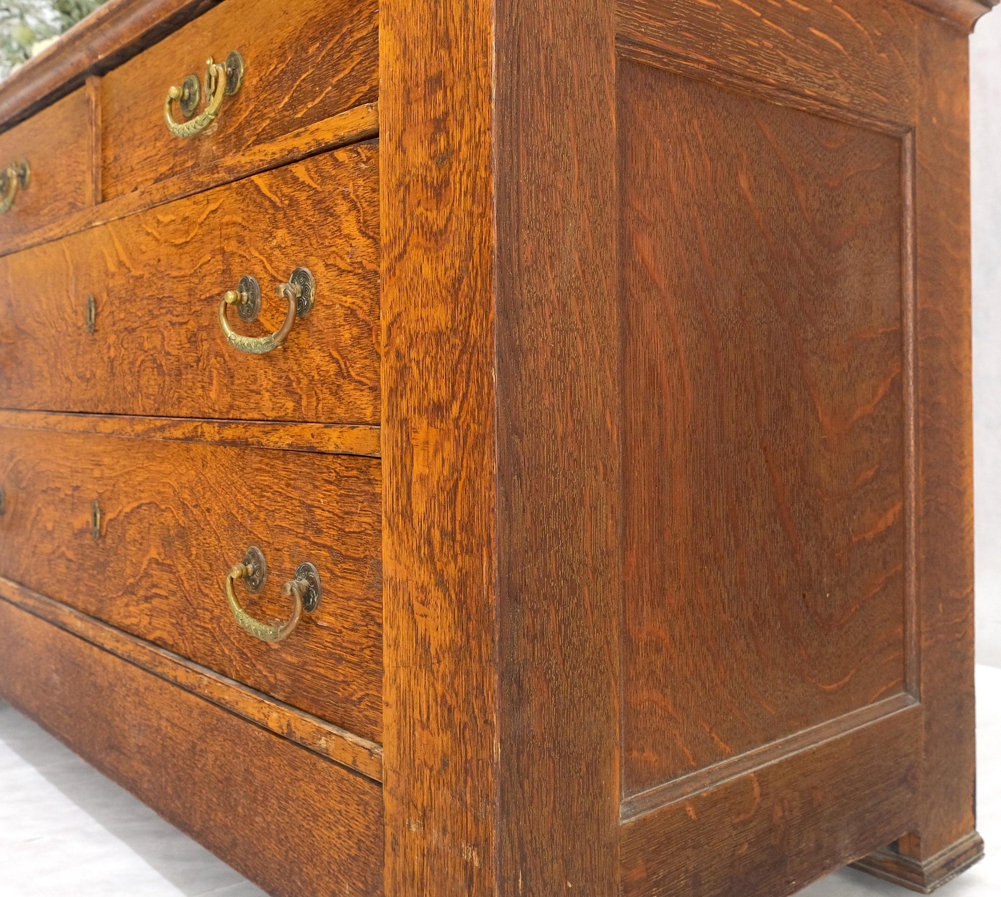 EstablishedLines Massive Solid Oak Arts & Crafts 4 Drawers Dresser w/ Swivel Mirror