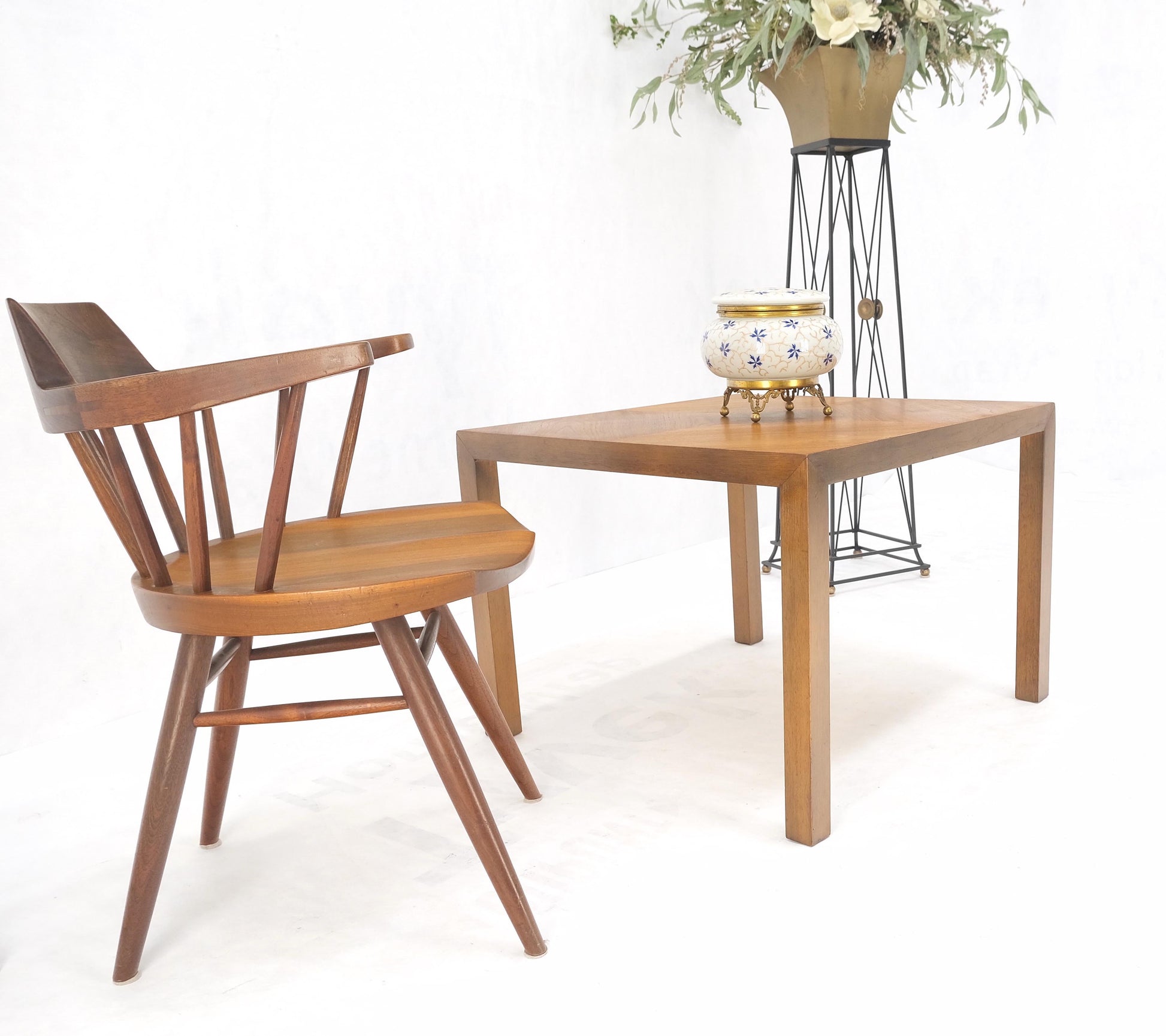 EstablishedLines Light Walnut Square Mid-Century Modern Side End Table Mint!