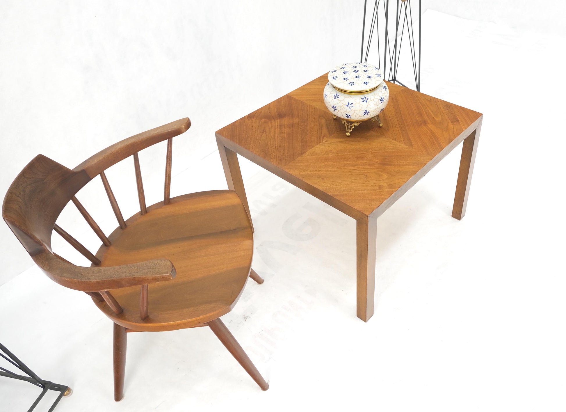 EstablishedLines Light Walnut Square Mid-Century Modern Side End Table Mint!