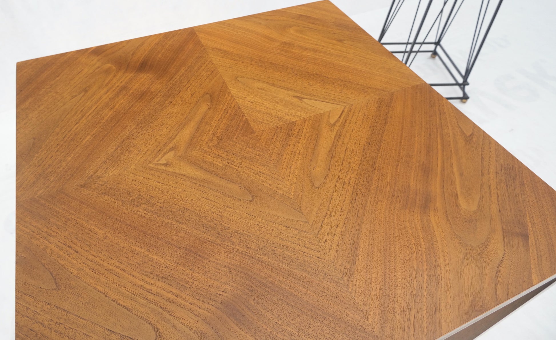 EstablishedLines Light Walnut Square Mid-Century Modern Side End Table Mint!