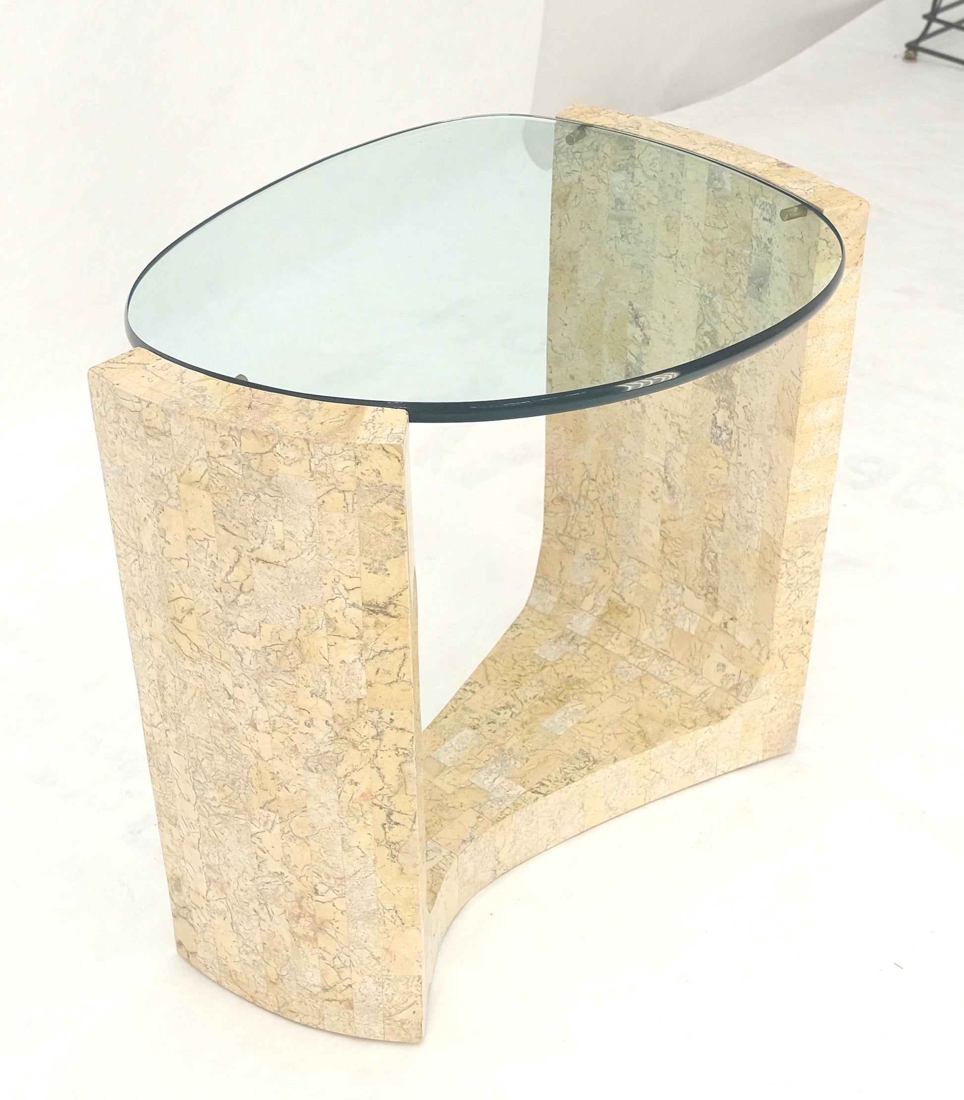 EstablishedLines Kidney Organic Shape Thick Glass Top Tessellated Base Side End Lamp Table Stand