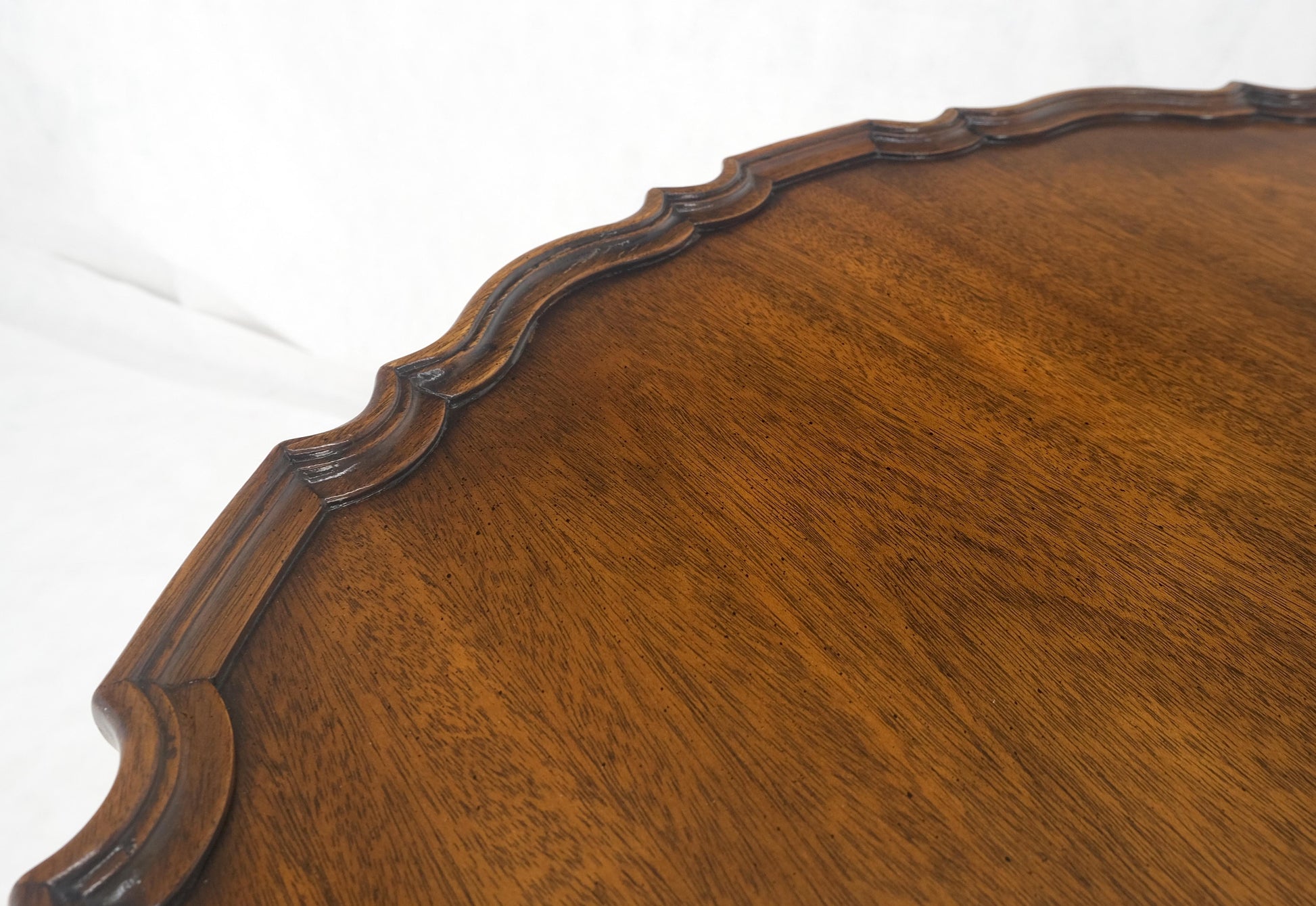 EstablishedLines Baker Pie Crust Tilt Top Carved Mahogany Ball & Claw Breakfast Table MINT