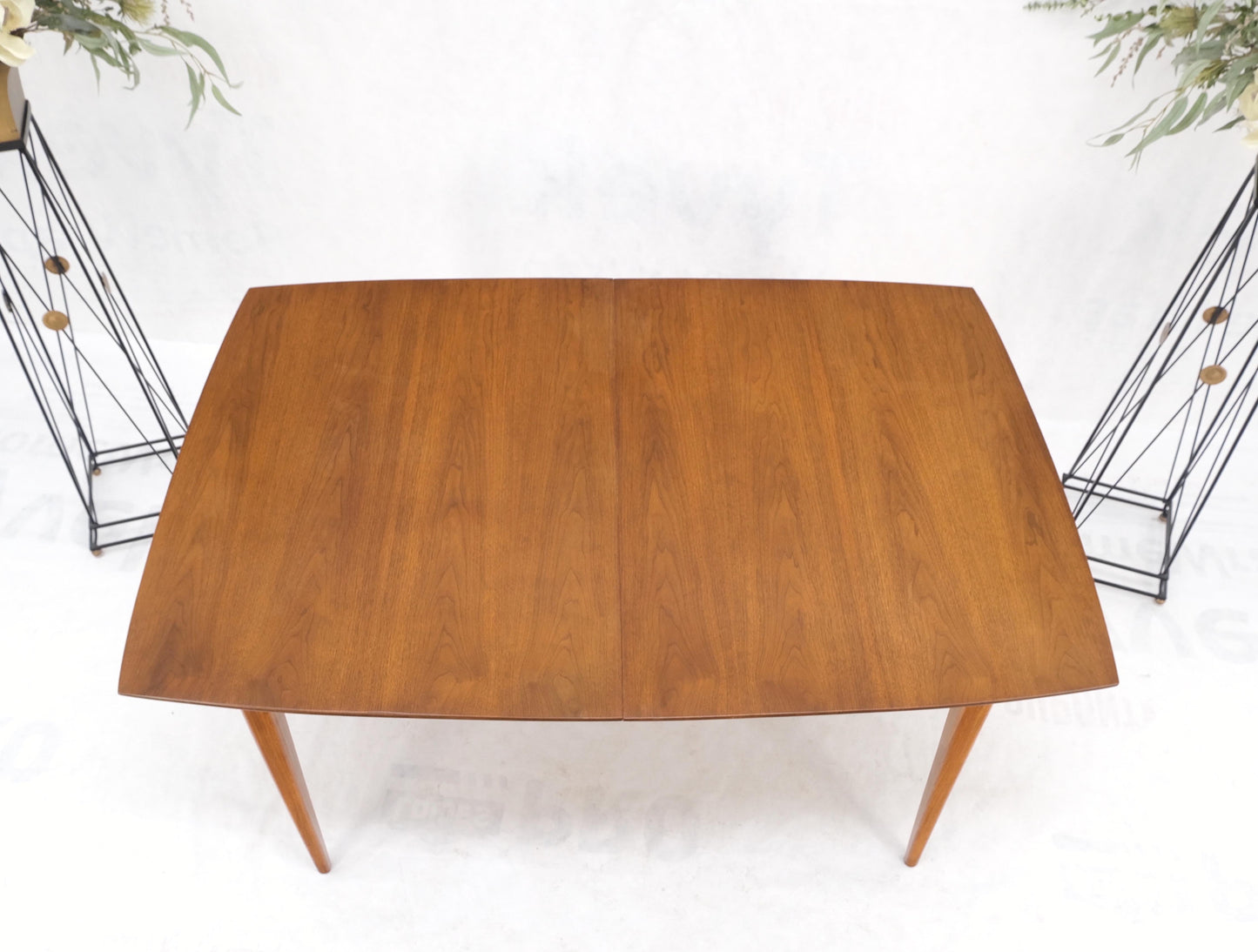 Light Walnut American Mid-Century Modern Boat Shape Dining Table 3 Leaves Mint!
