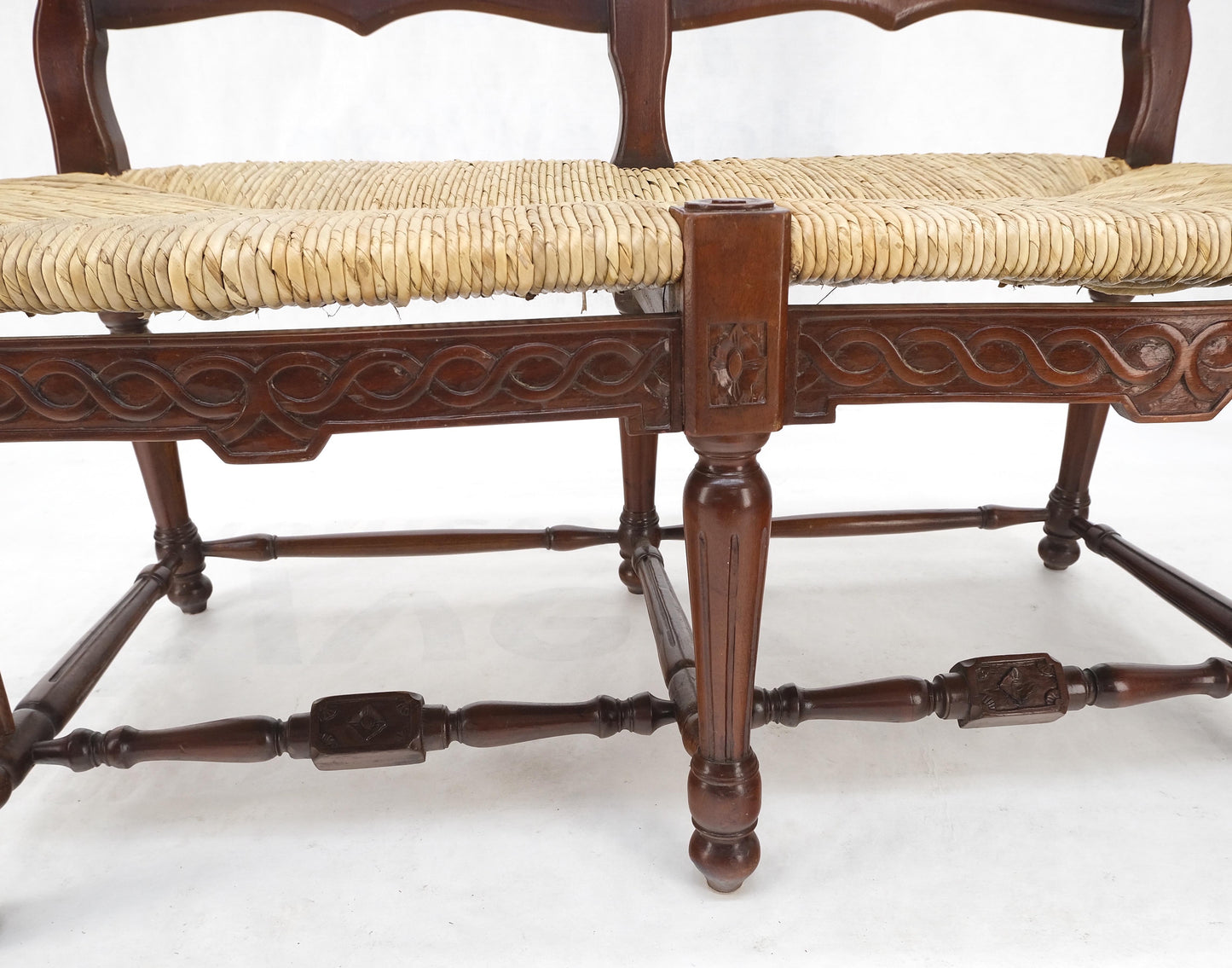 Carved Mahogany Ladder Back Country Rush Seat Loveseat Bench MINT!