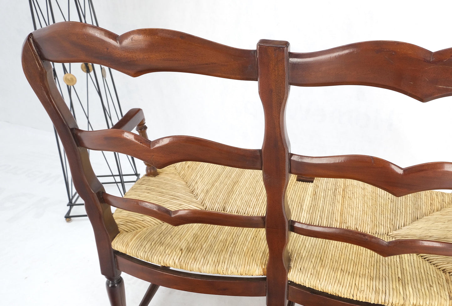 Carved Mahogany Ladder Back Country Rush Seat Loveseat Bench MINT!