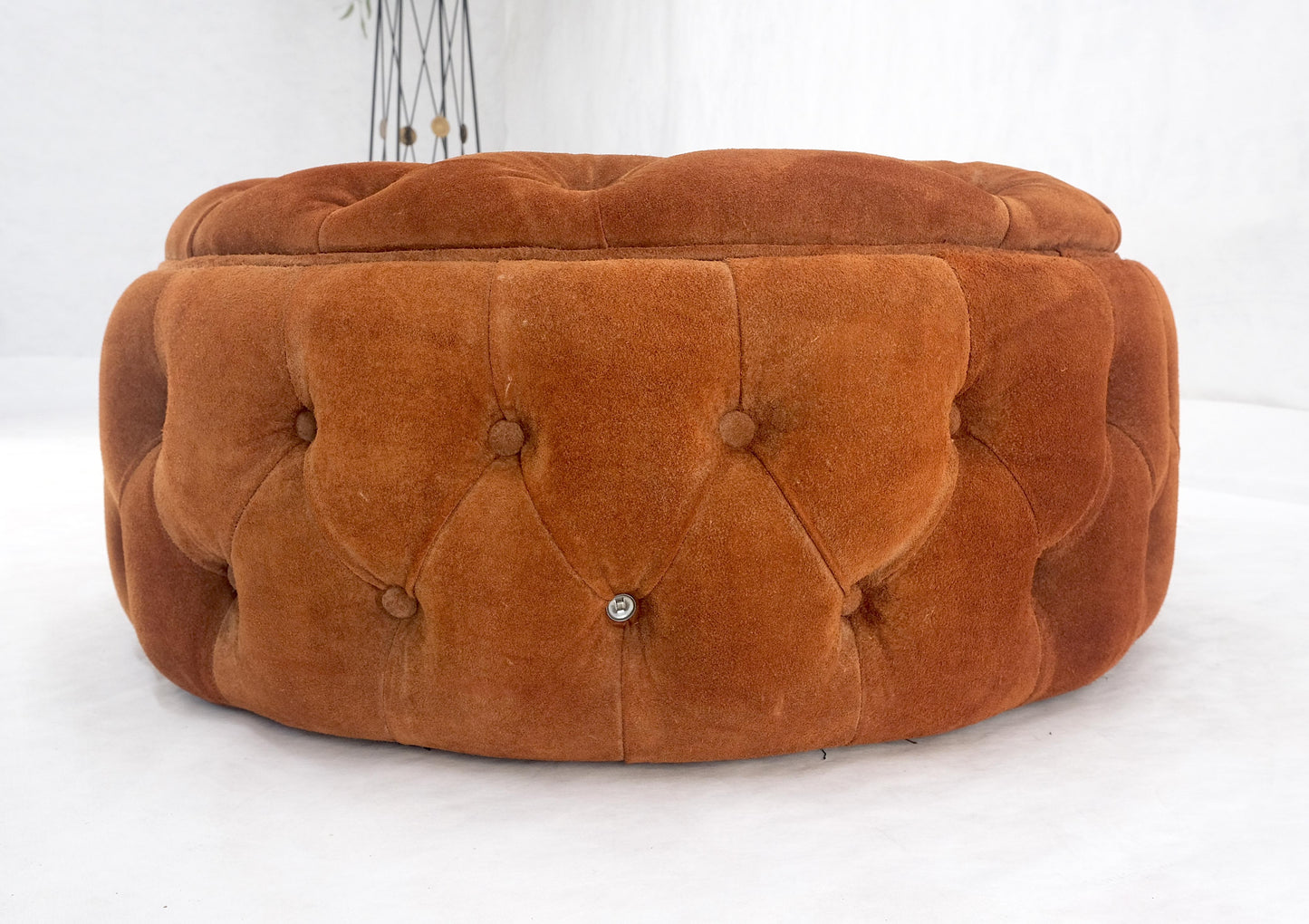 EstablishedLines Tufted Orange Rust Color Suede Leather 32 Round Ottoman Bench Pouf 1970s MINT!