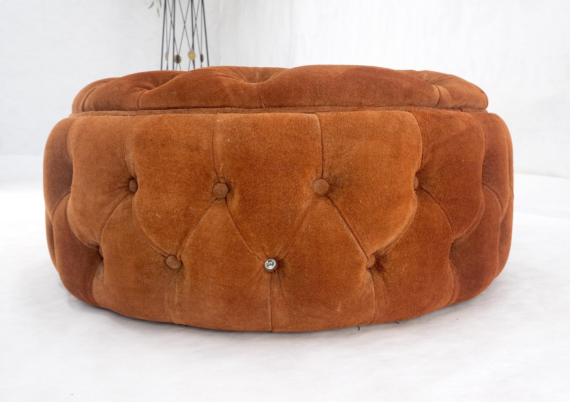 EstablishedLines Tufted Orange Rust Color Suede Leather 32 Round Ottoman Bench Pouf 1970s MINT!