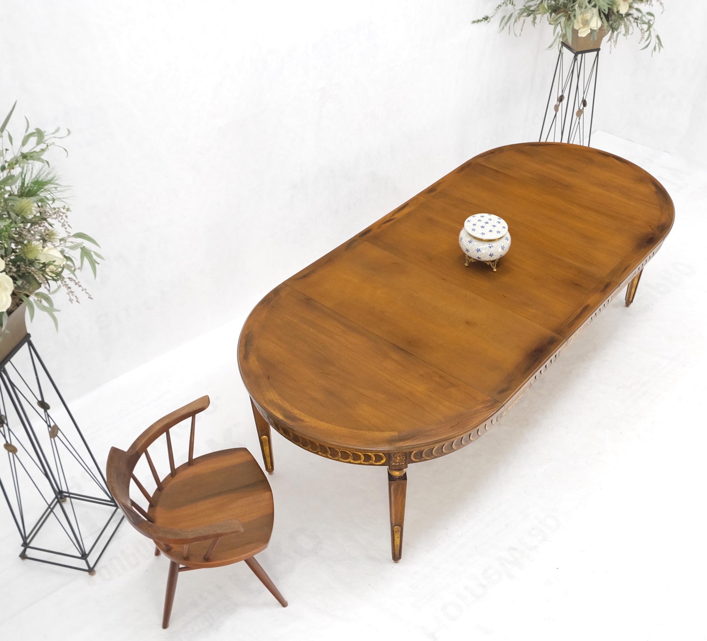 EstablishedLines Round Mid-Century Modern Three Leaves Distressed Walnut Dining Table Mint!