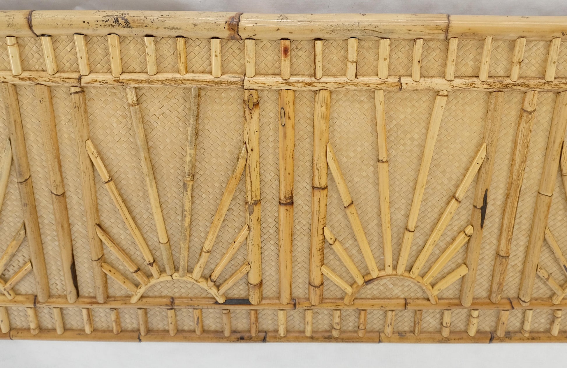 EstablishedLines Burnt Bamboo & Grasscloth Sun Burst Pattern Queen Size Headboard Bed MINT