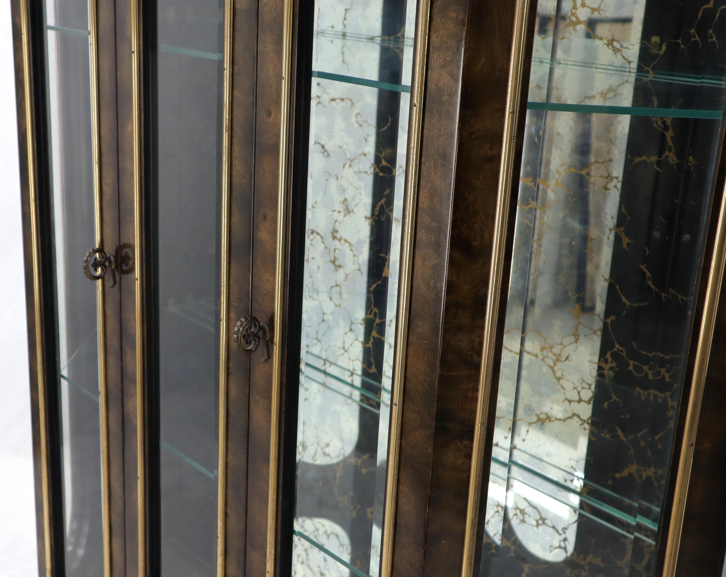 Mastercraft Burl Wood and Glass Curio Display Cabinet Vitrine Étagère Breakfront