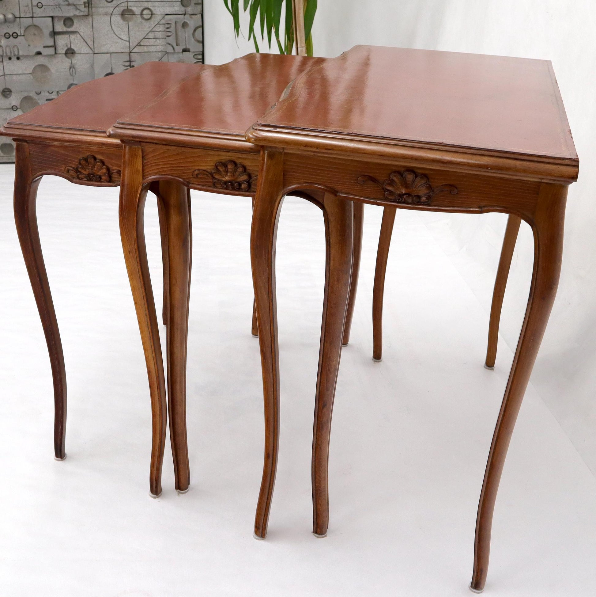 EstablishedLines Set of Rouge Tooled Leather Top Carved Walnut Cabriole Leg Set of Nesting Tables