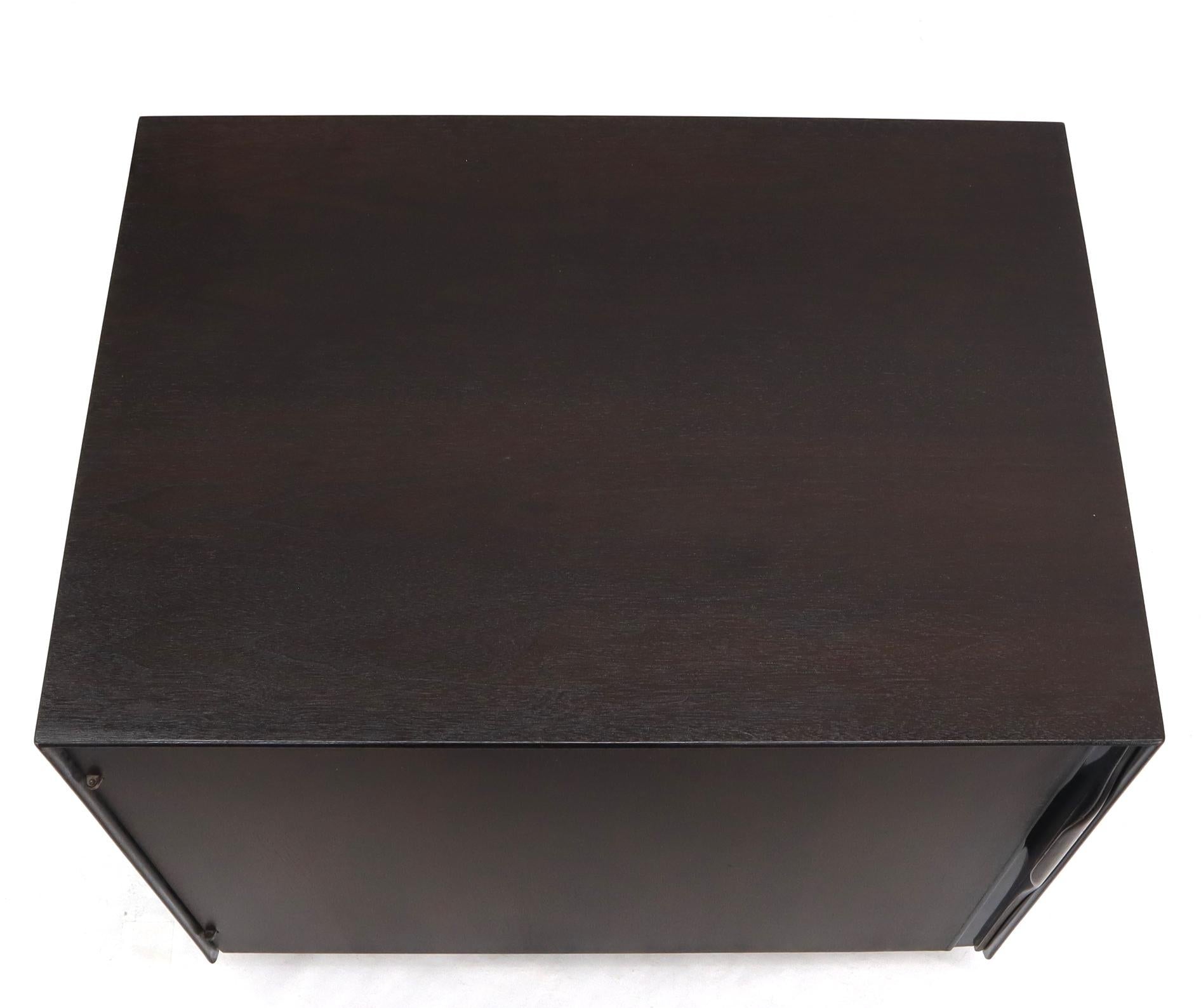 EstablishedLines Mid-Century Modern Cube Shape Compact Liquor Cabinet End Table Espresso Finish