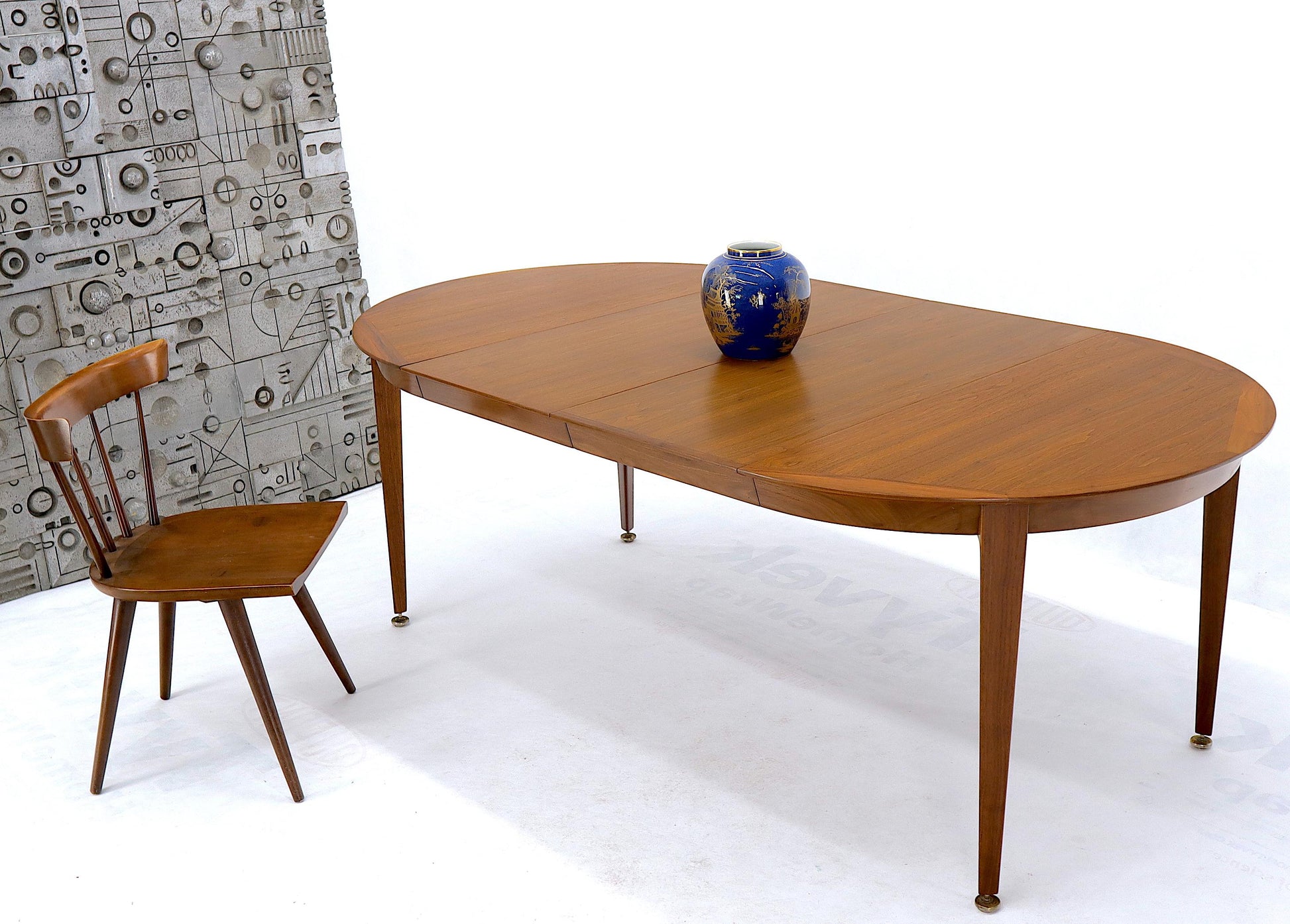 EstablishedLines Round Walnut Tapered Legs Dining Room Table with Two Extensions Boards