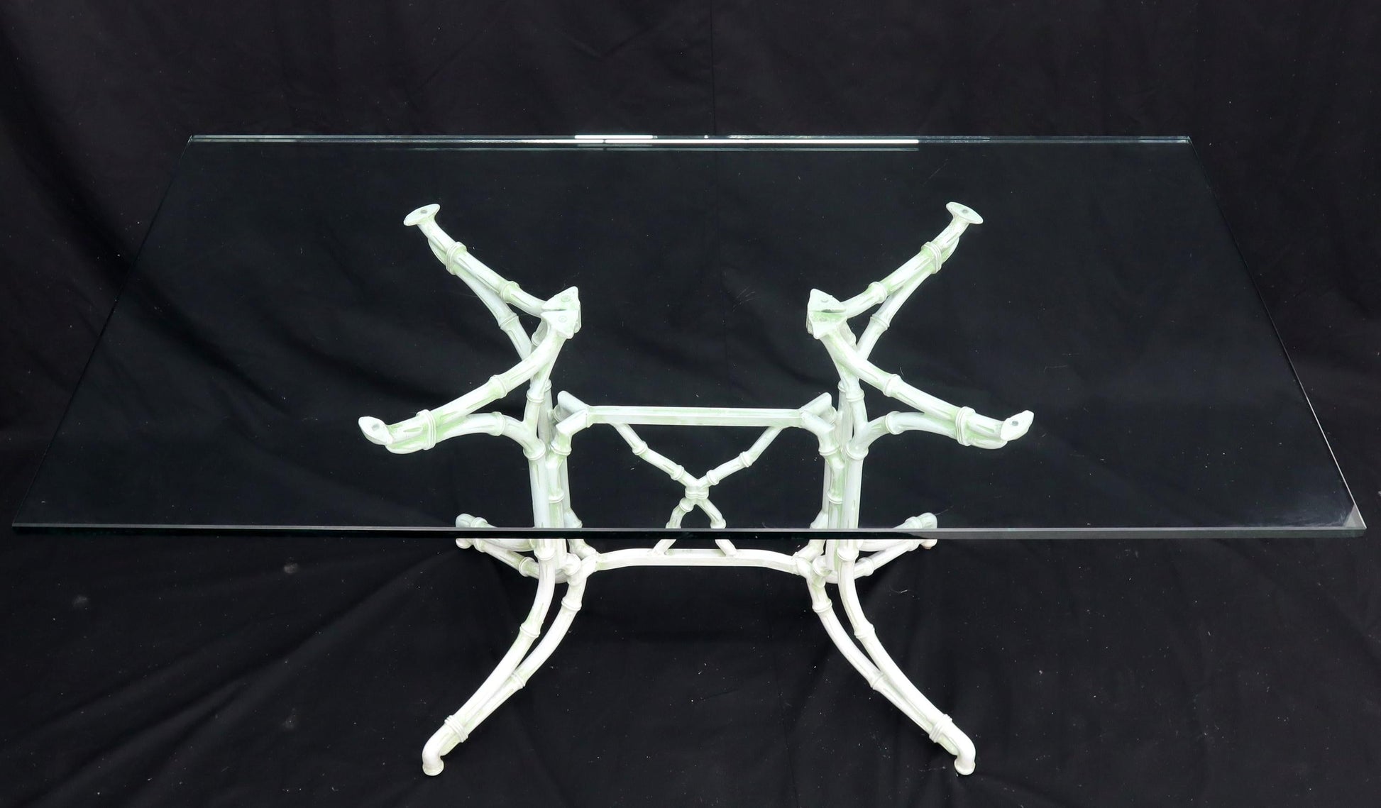 EstablishedLines Cast Aluminum Faux Bamboo Dining Table w/ 4 Matching Chairs Outdoors Green Vinyl