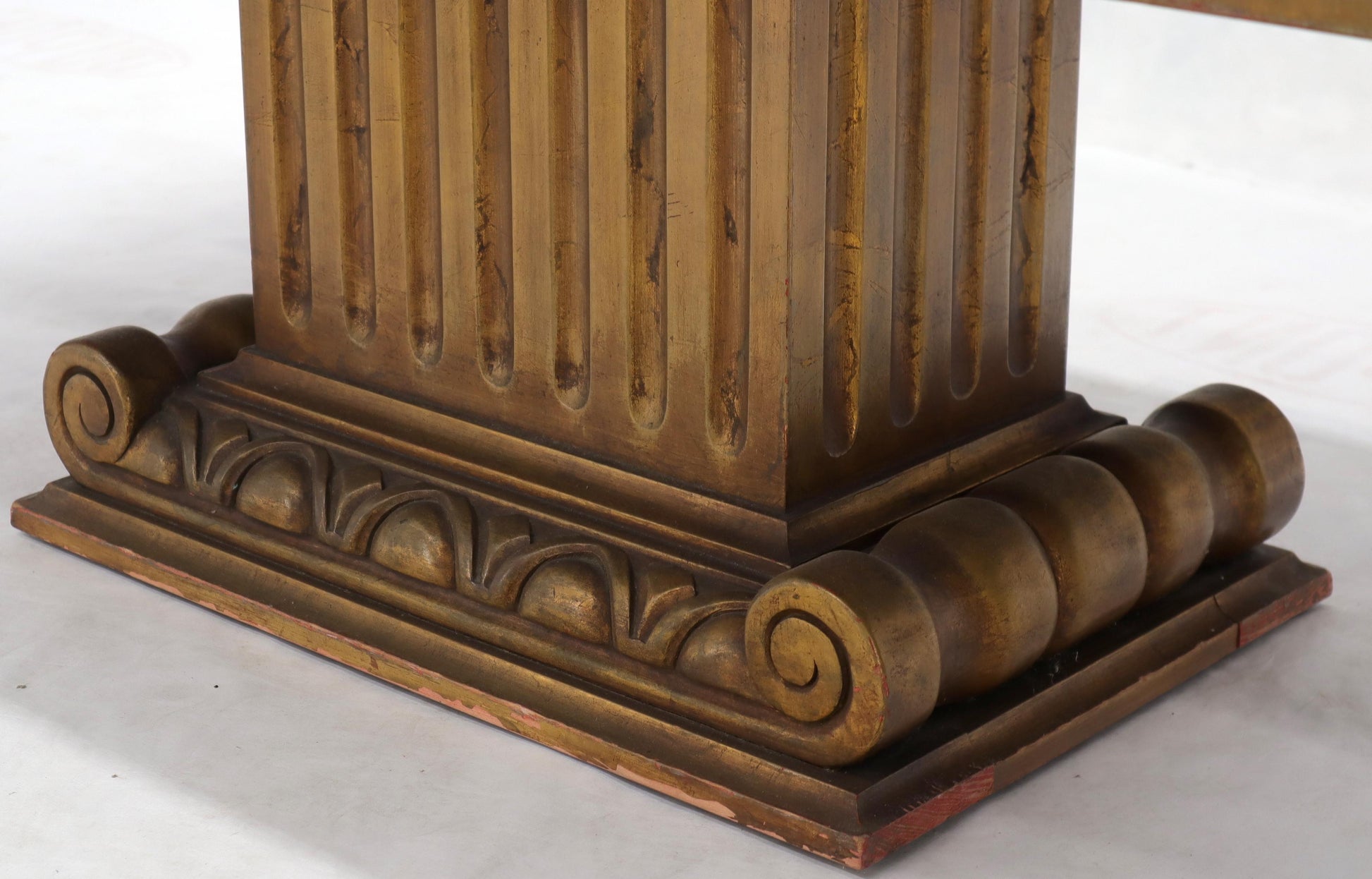 EstablishedLines Reverse Painting Glass Top Colomn Pedestal Shape Base Gold Gilt Coffee Table